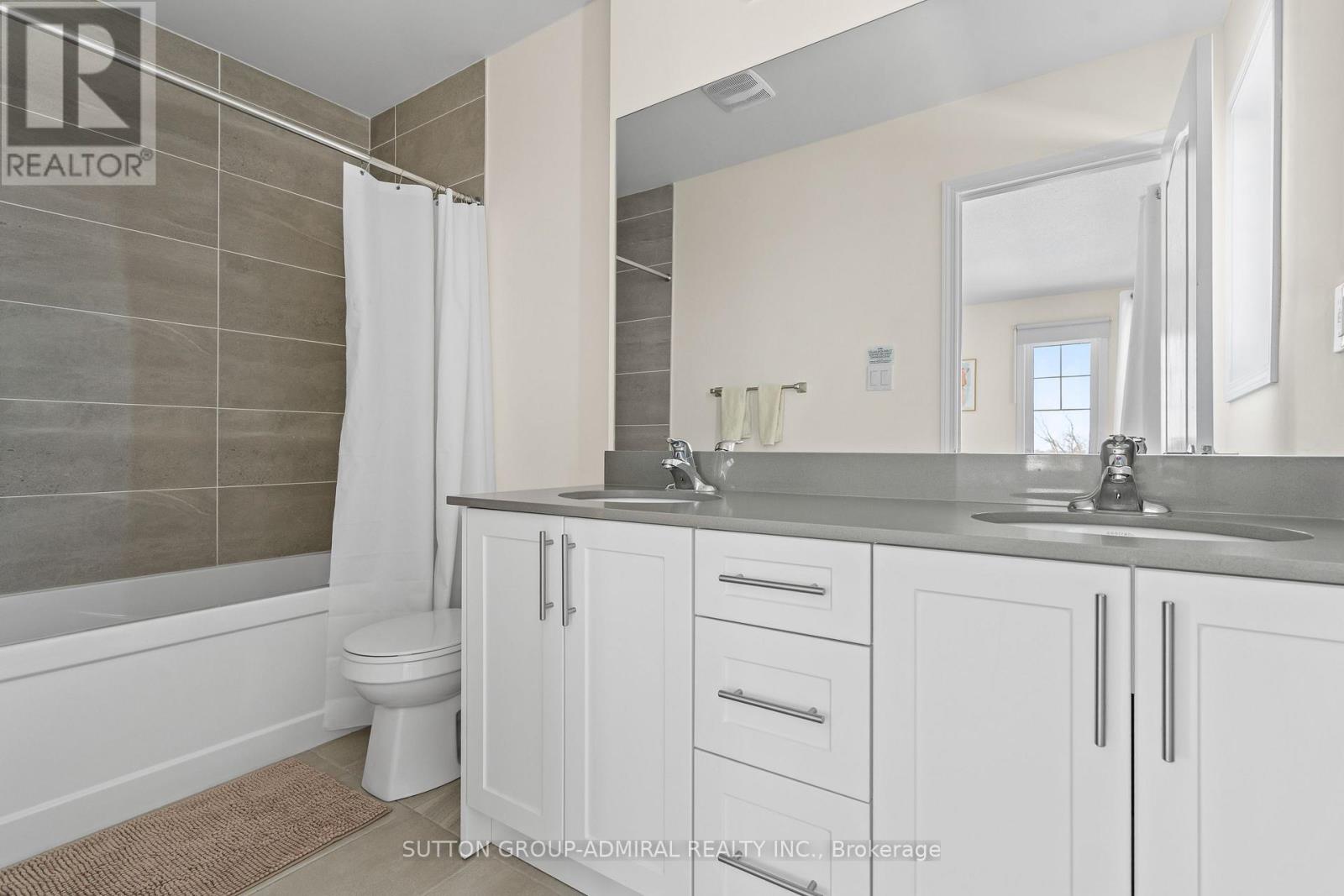 83 Shelburne Avenue, Wasaga Beach, Ontario  L9Z 0L2 - Photo 35 - S12986156