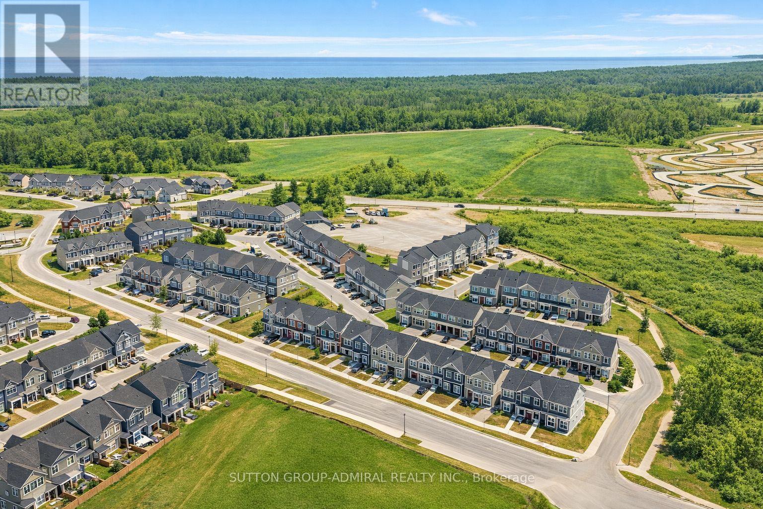 83 Shelburne Avenue, Wasaga Beach, Ontario  L9Z 0L2 - Photo 41 - S12986156