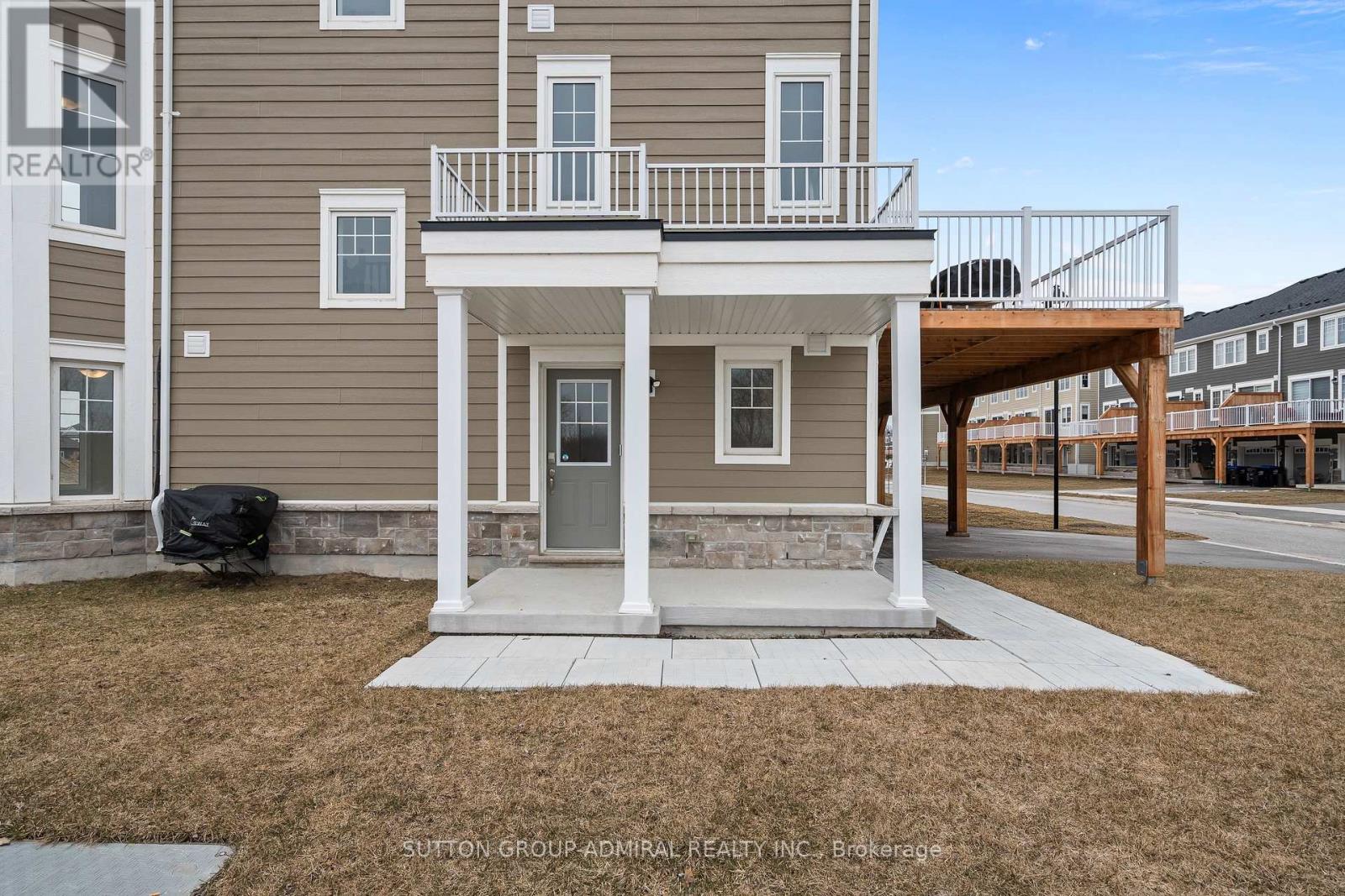 83 Shelburne Avenue, Wasaga Beach, Ontario  L9Z 0L2 - Photo 8 - S12986156