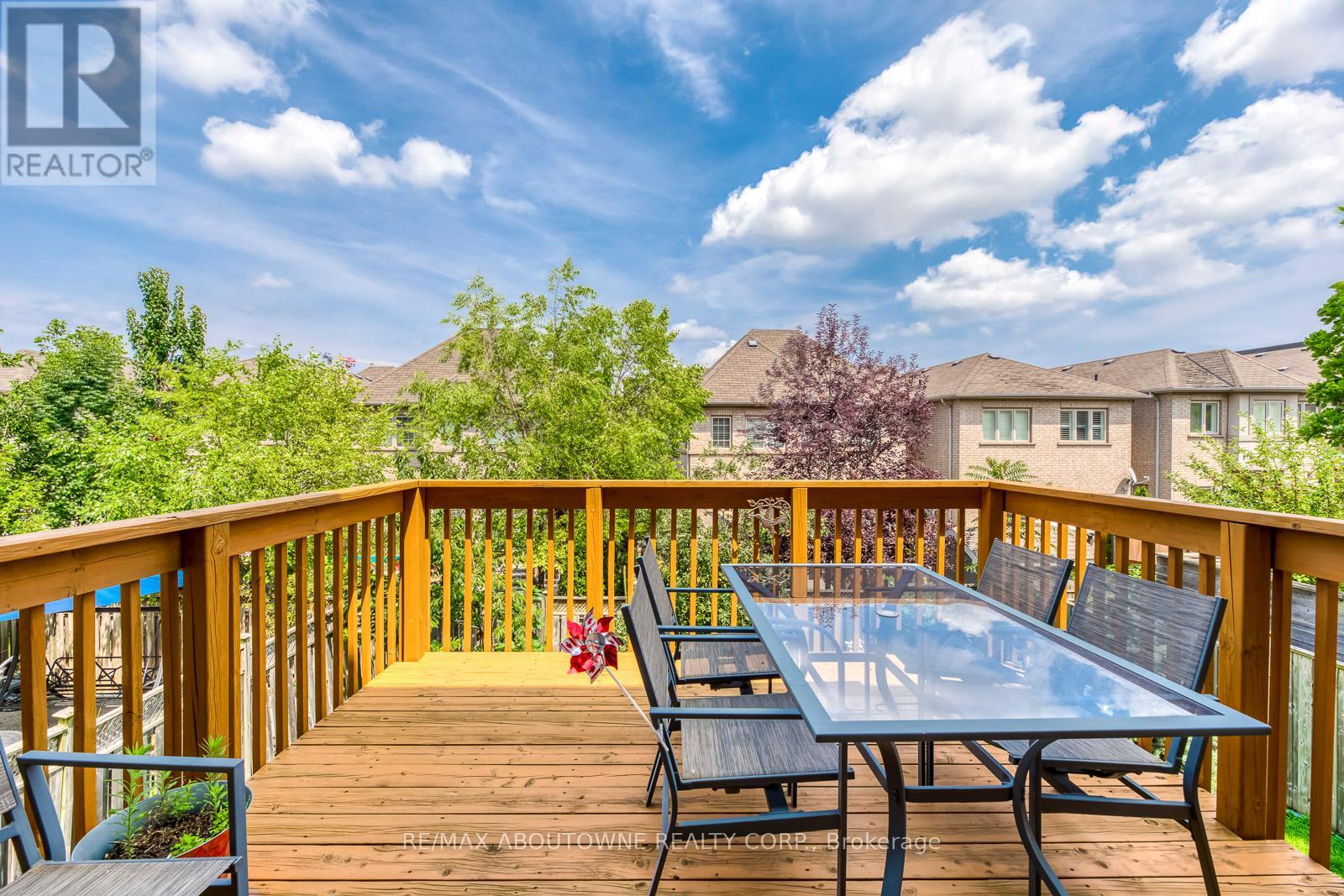 2481 Taylorwood Drive, Oakville, Ontario  L6H 0E1 - Photo 22 - W12986154