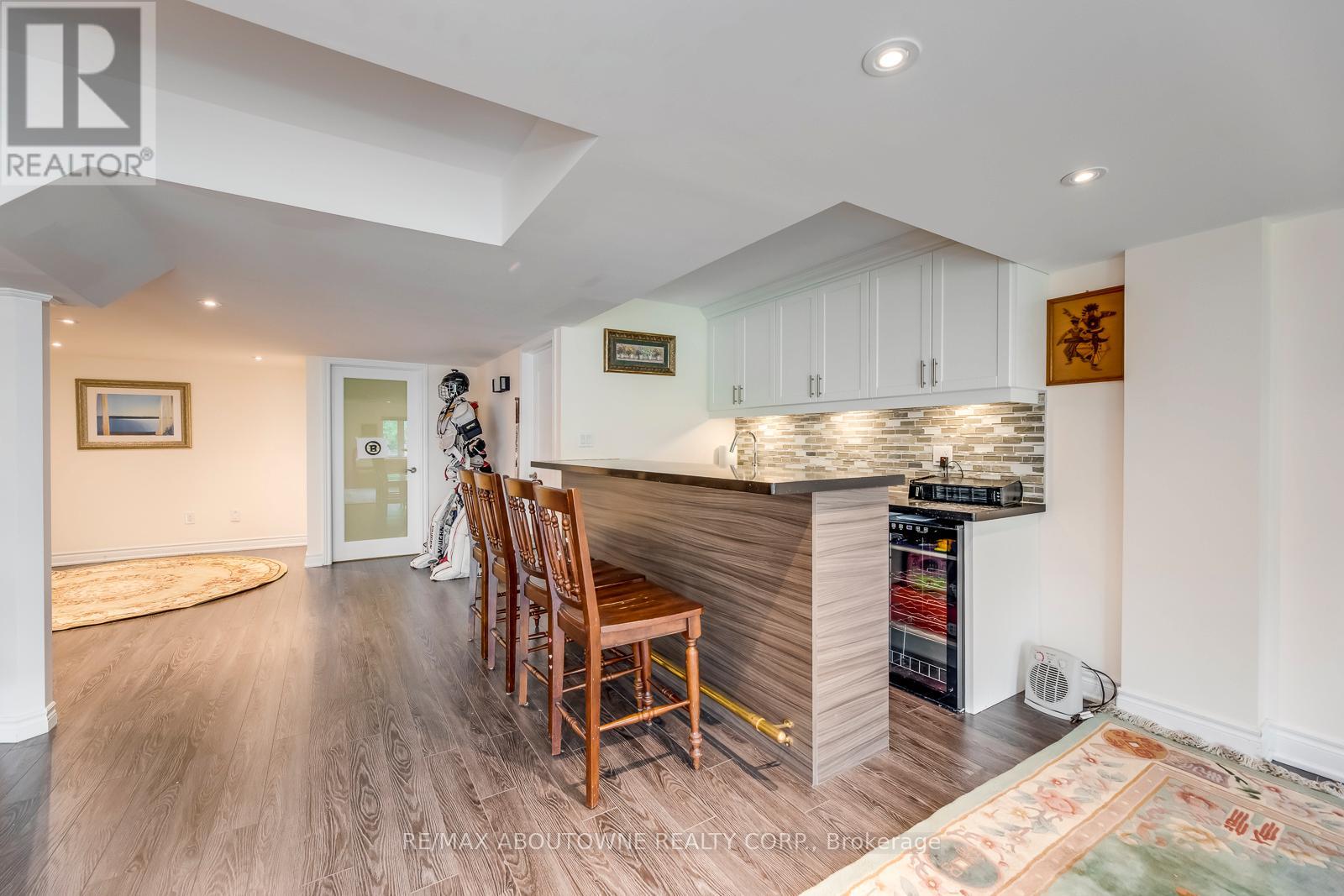 2481 Taylorwood Drive, Oakville, Ontario  L6H 0E1 - Photo 43 - W12986154