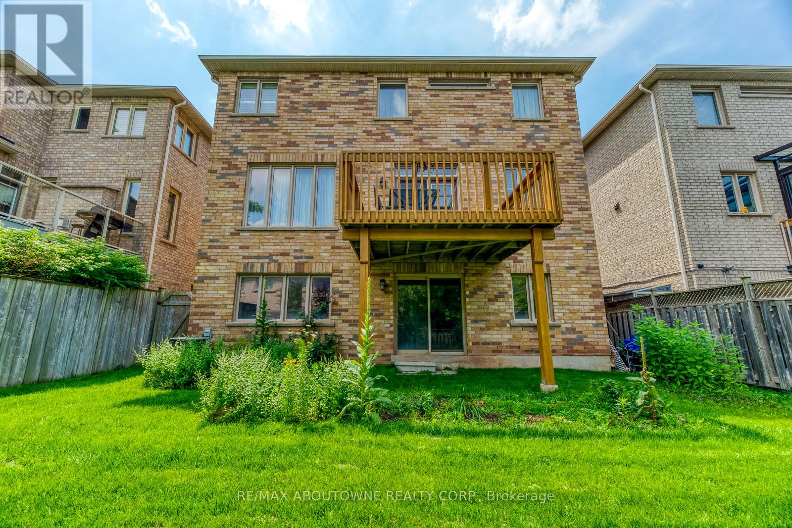 2481 Taylorwood Drive, Oakville, Ontario  L6H 0E1 - Photo 50 - W12986154