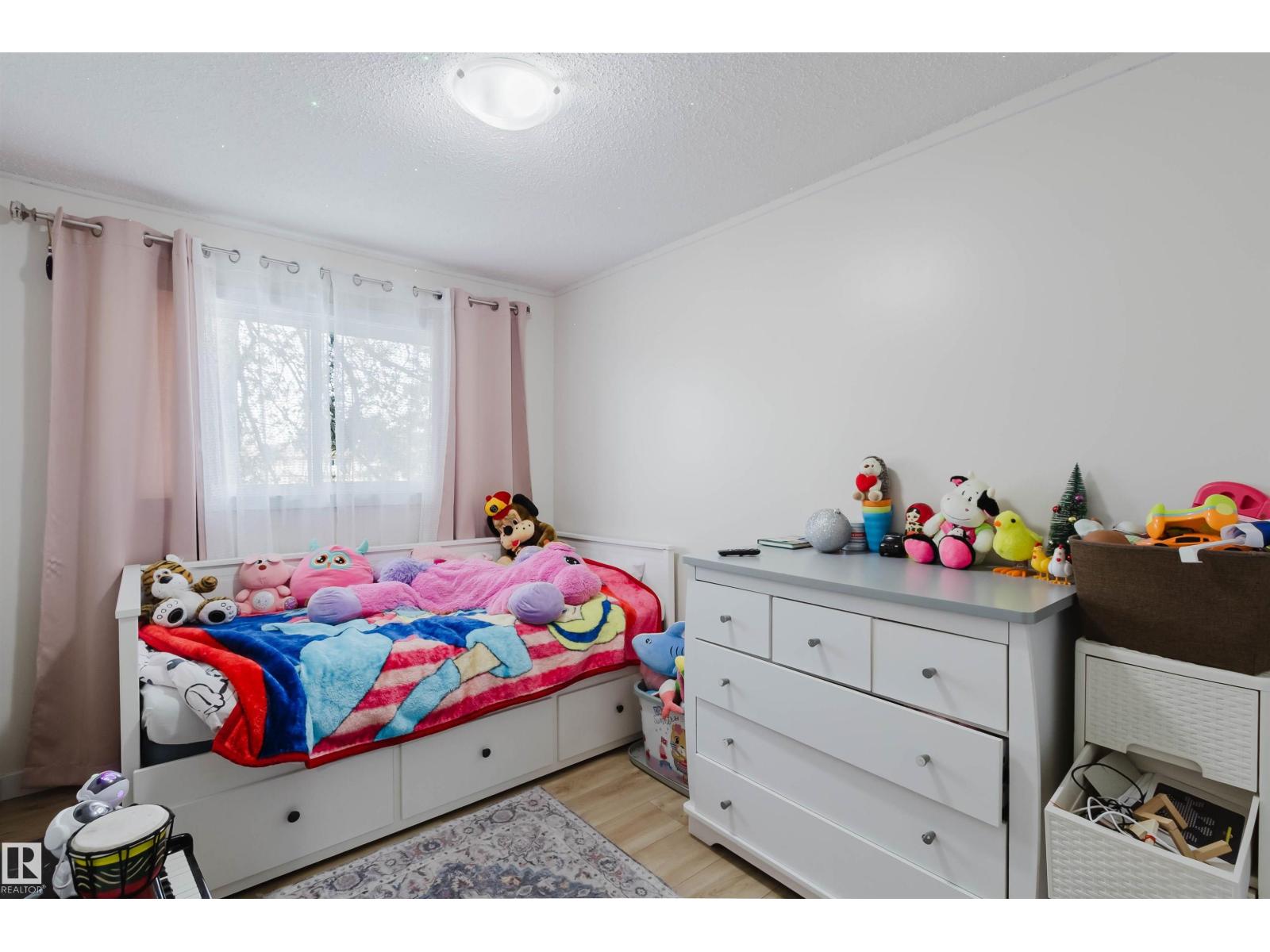 18088 93 Av Nw Nw, Edmonton, Alberta  T5T 1Y1 - Photo 15 - E4481461