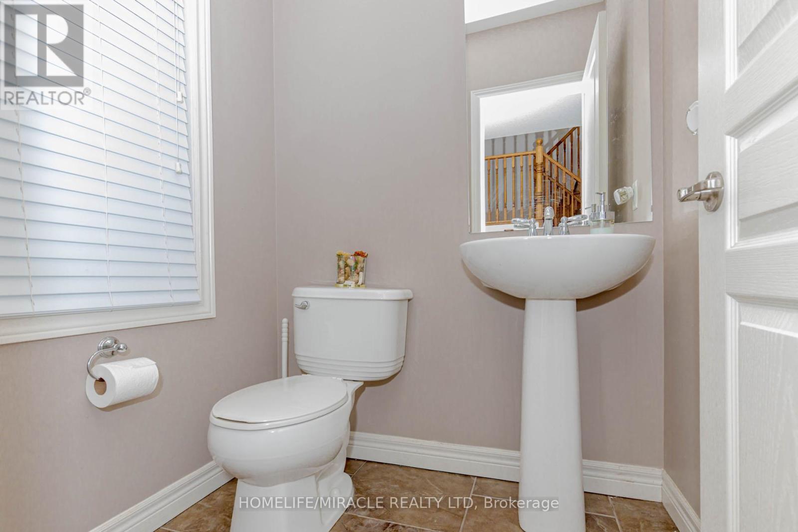 2 Doon Creek Street, Kitchener, Ontario  N2P 2R3 - Photo 20 - X12986128