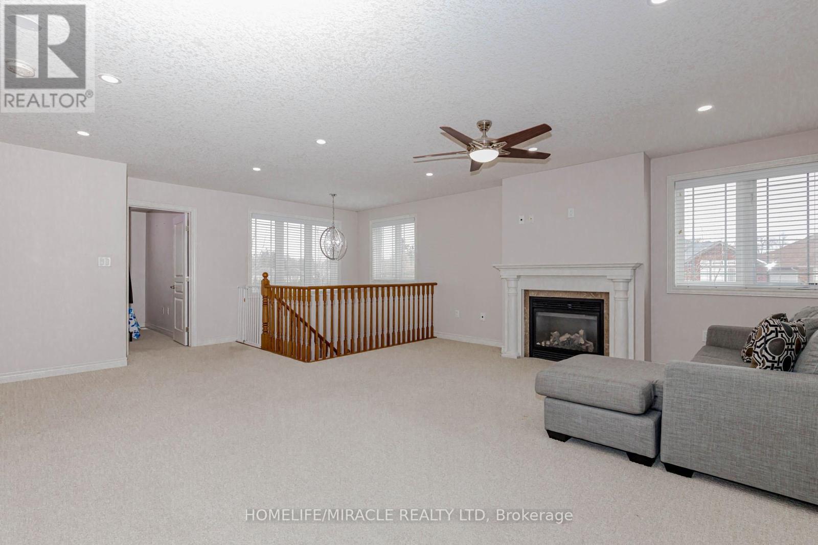 2 Doon Creek Street, Kitchener, Ontario  N2P 2R3 - Photo 24 - X12986128