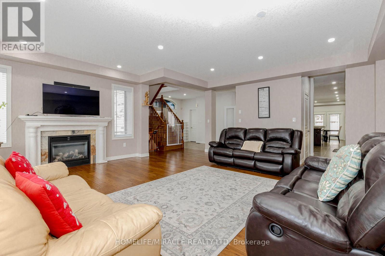 2 Doon Creek Street, Kitchener, Ontario  N2P 2R3 - Photo 9 - X12986128