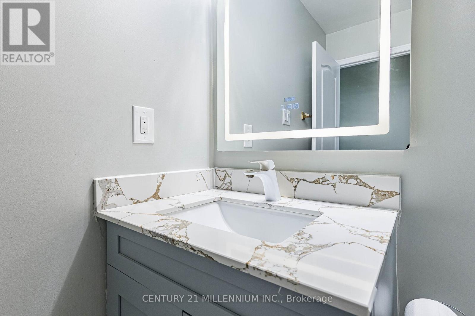 100 Monaco Court, Brampton, Ontario  L7A 1X2 - Photo 19 - W12985346