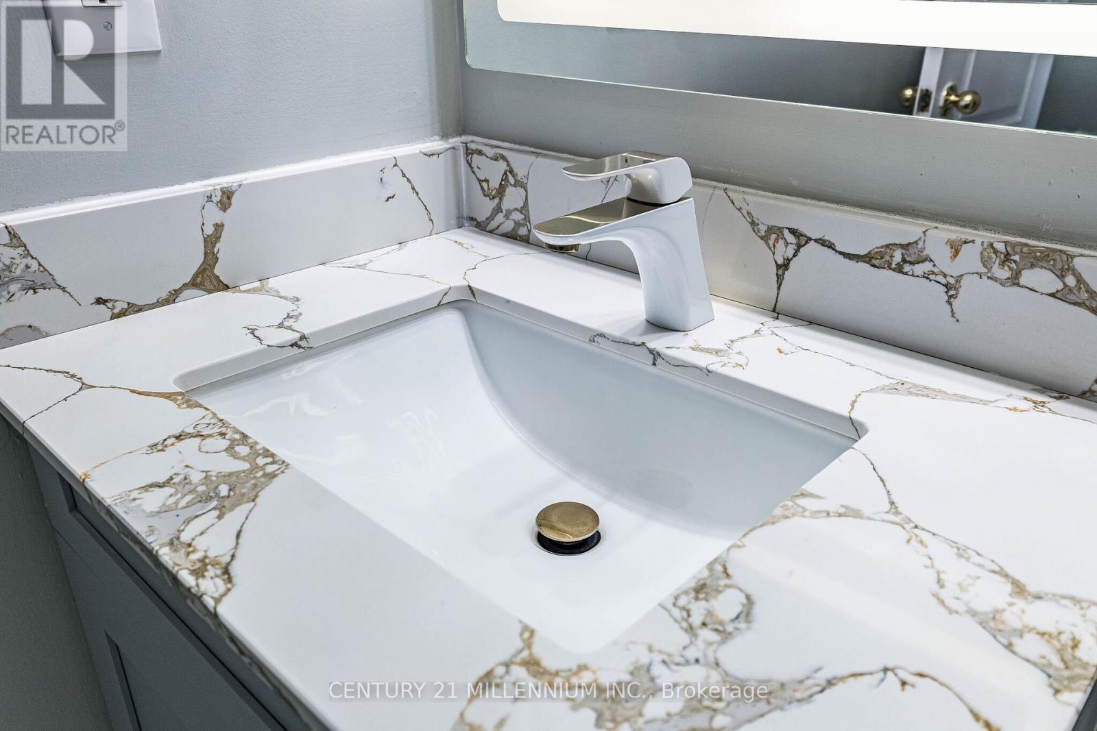 100 Monaco Court, Brampton, Ontario  L7A 1X2 - Photo 44 - W12985346