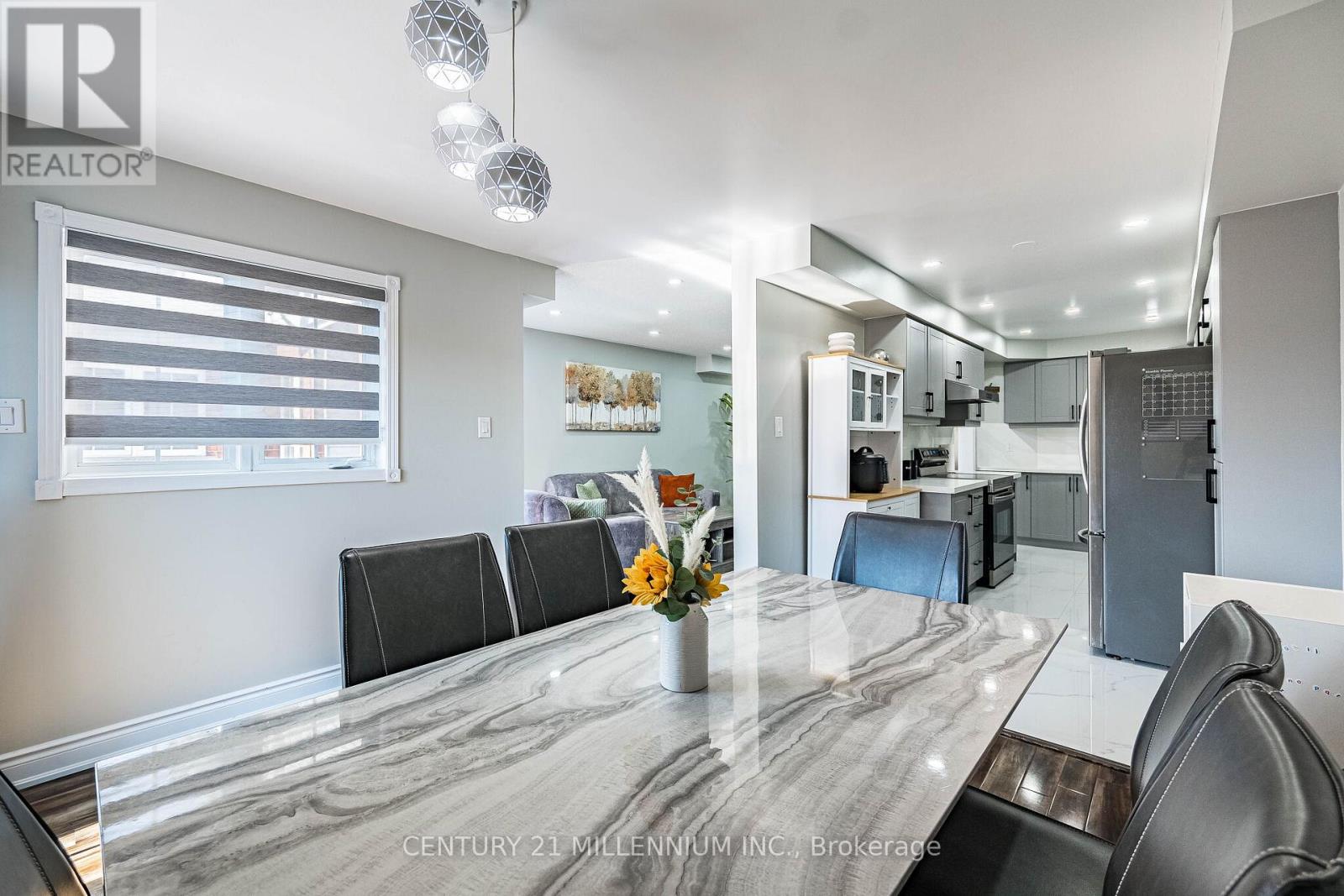 100 Monaco Court, Brampton, Ontario  L7A 1X2 - Photo 7 - W12985346