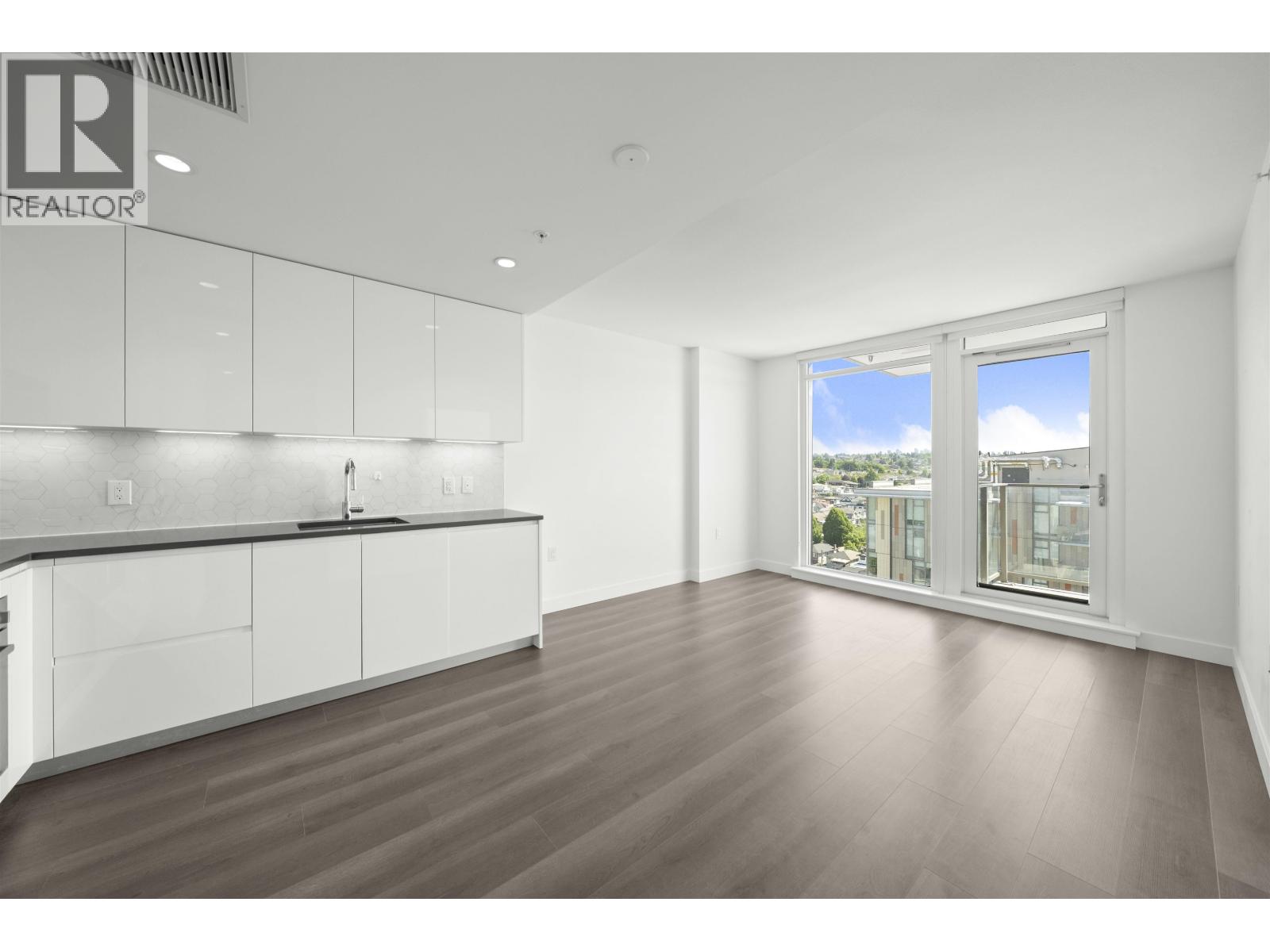 1501 8188 Fraser Street, Vancouver, British Columbia  V5X 0J8 - Photo 4 - R3110087