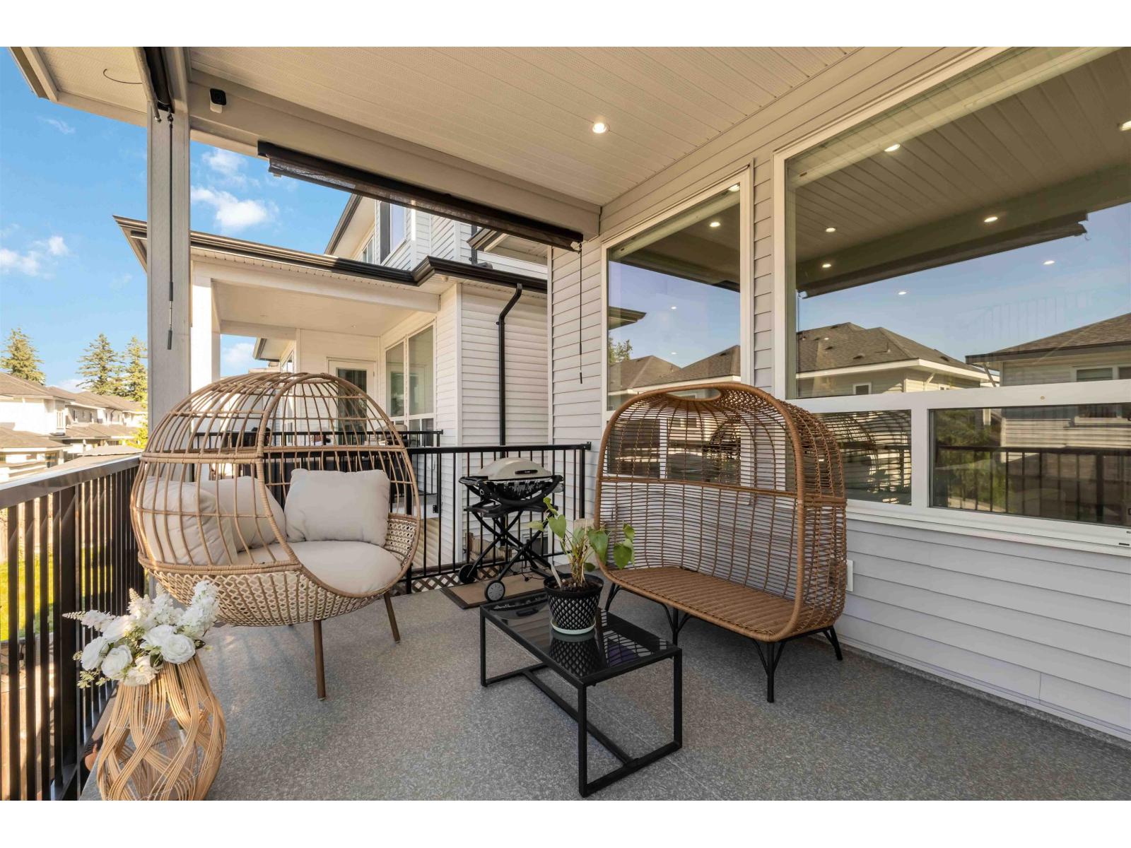 14239 61b Avenue, Surrey, British Columbia  V3X 0K5 - Photo 3 - R3082049