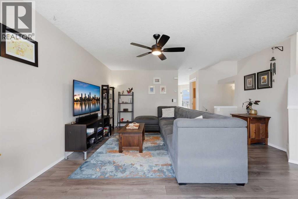 40 Eversyde Circle Sw, Calgary, Alberta  T2Y 4T3 - Photo 8 - A2299615
