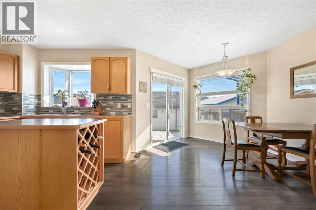 40 Eversyde Circle Sw, Calgary, Alberta  T2Y 4T3 - Photo 10 - A2299615