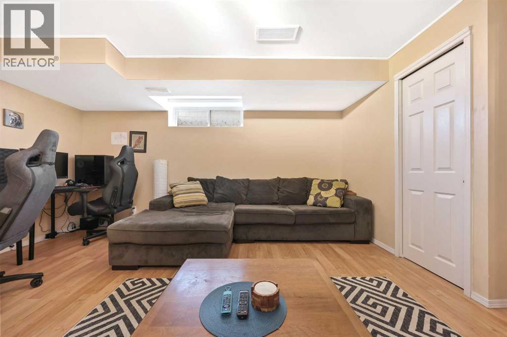 40 Eversyde Circle Sw, Calgary, Alberta  T2Y 4T3 - Photo 32 - A2299615