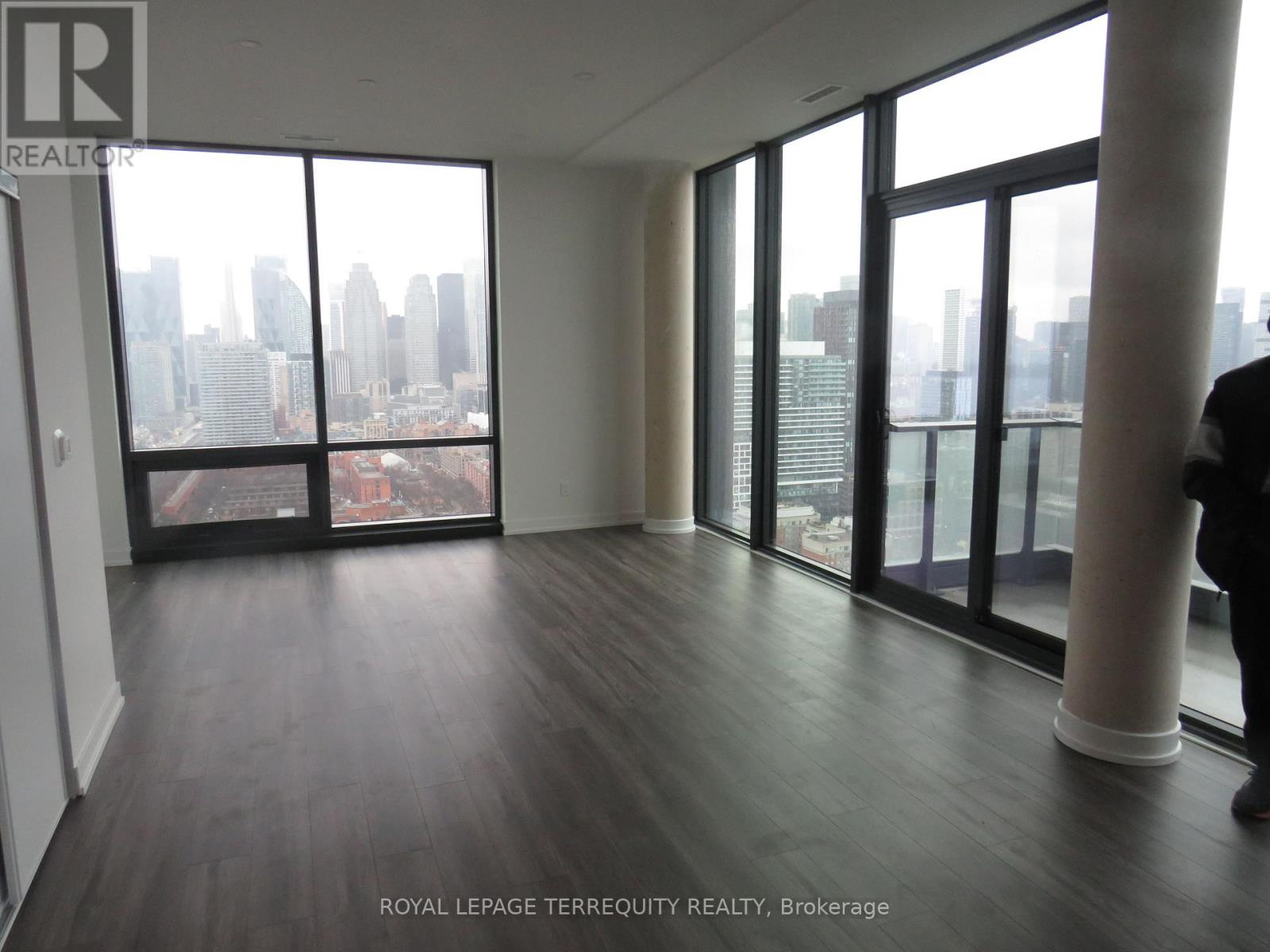 3304 - 35 Parliament Street, Toronto, Ontario  M5A 0Z5 - Photo 2 - C12986174