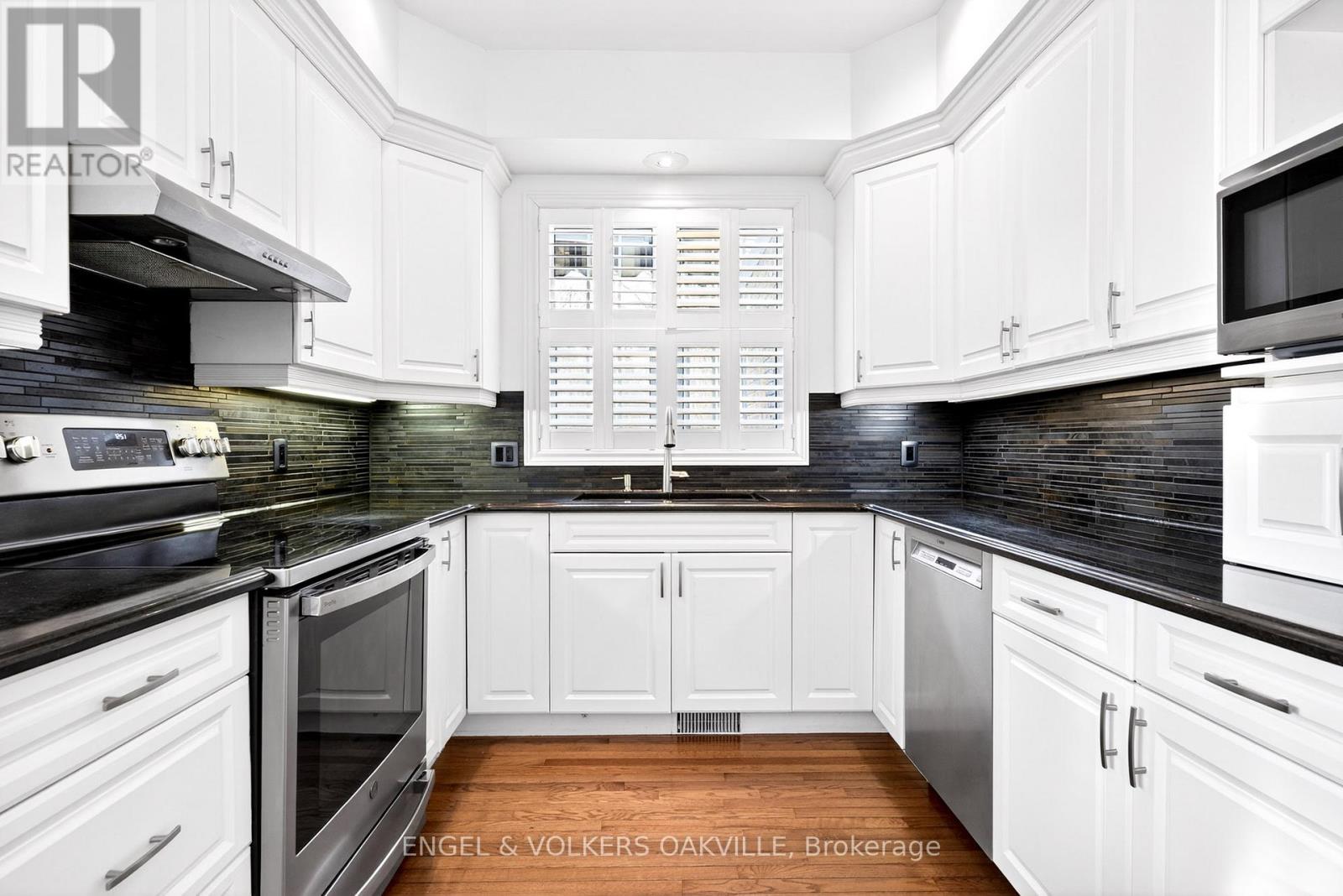 50 James Street, Niagara-On-The-Lake, Ontario  L0S 1J0 - Photo 11 - X12986162