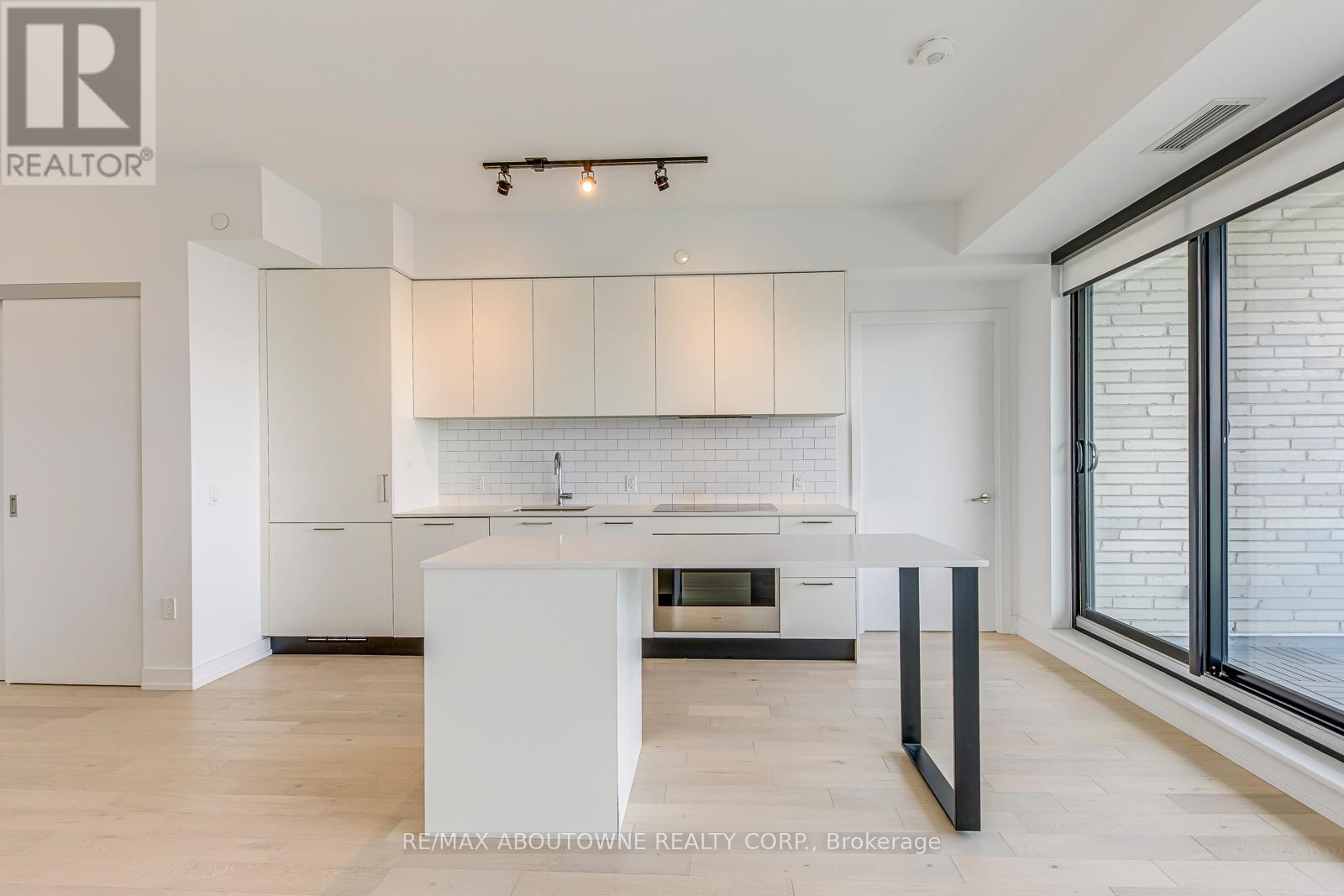 803 - 200 Sudbury Street, Toronto, Ontario  M6H 0H1 - Photo 10 - C12962354