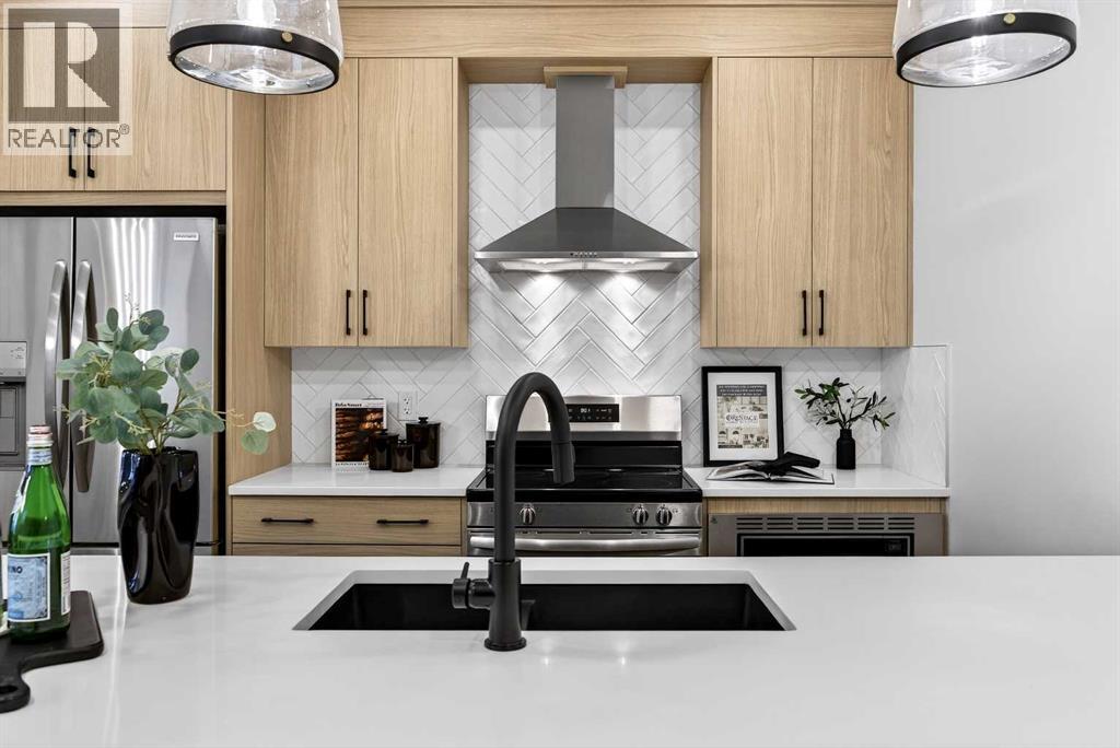 306 Alpine Boulevard, Calgary, Alberta  T2Y 0Y4 - Photo 14 - A2270684