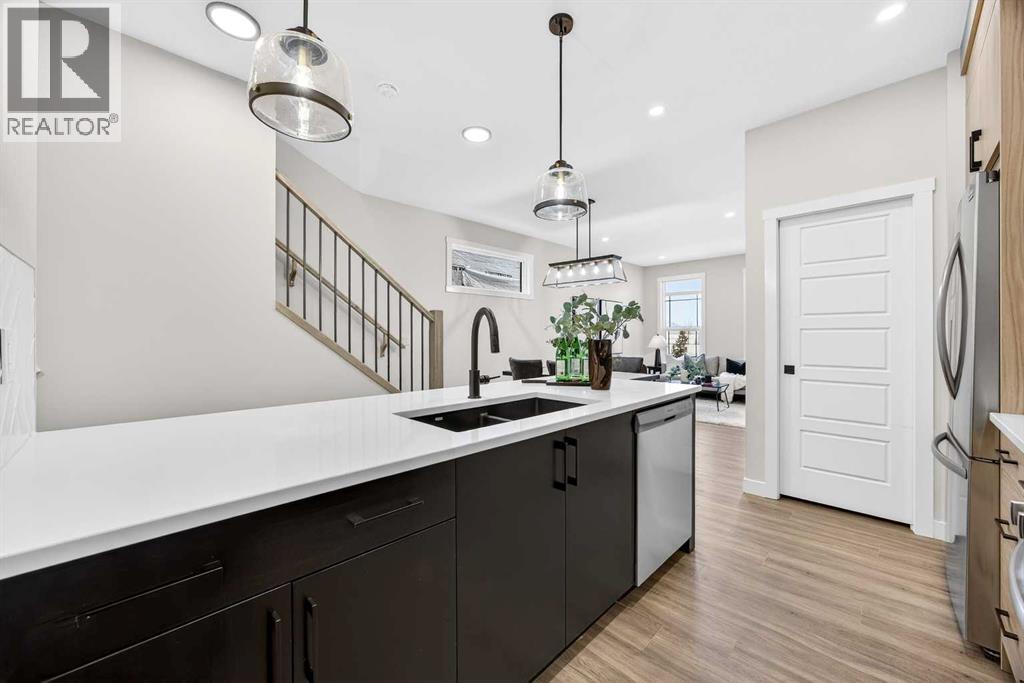 306 Alpine Boulevard, Calgary, Alberta  T2Y 0Y4 - Photo 15 - A2270684