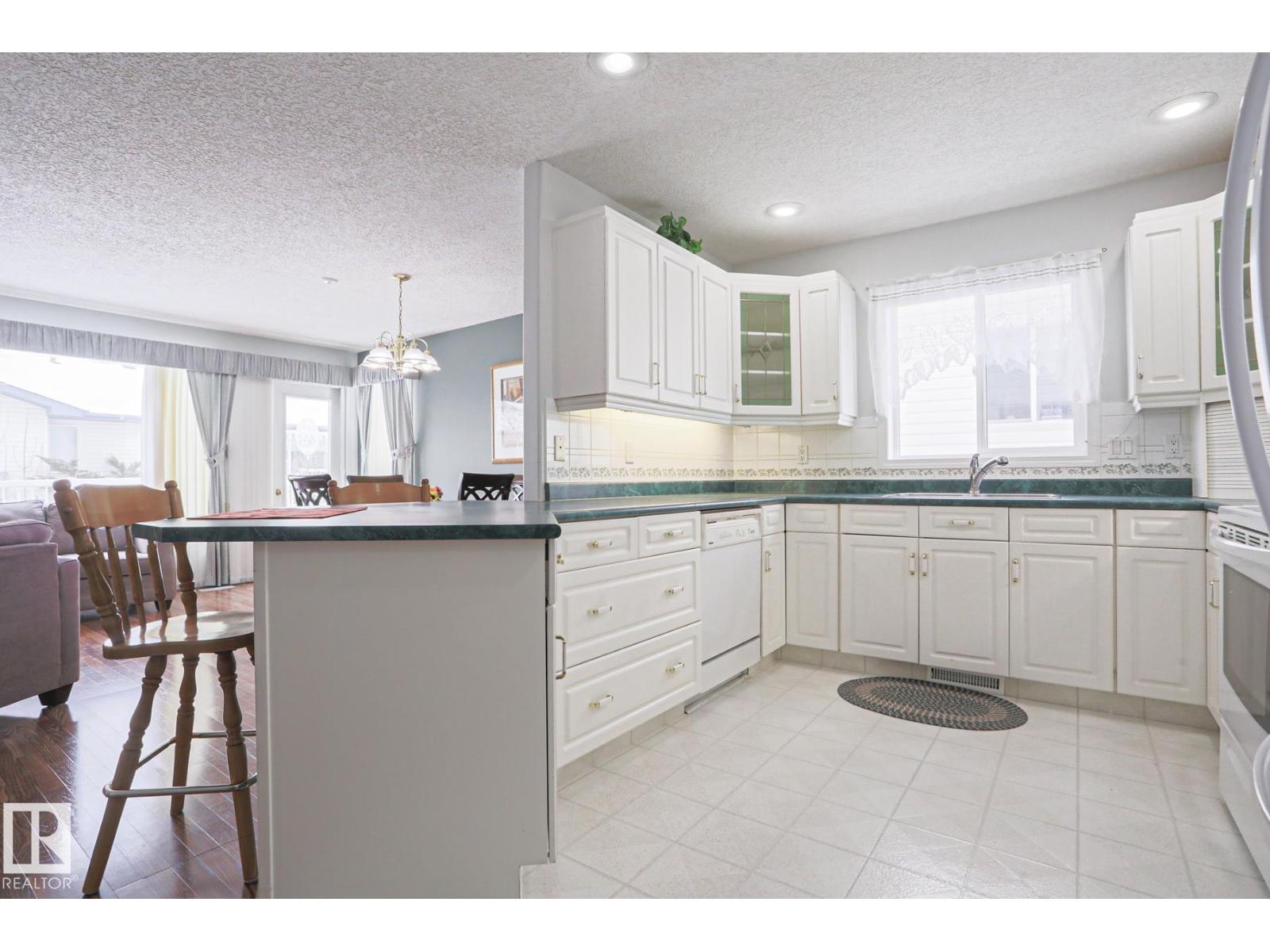 116 Maisonette Vg, Leduc, Alberta  T9E 6T1 - Photo 6 - E4481355