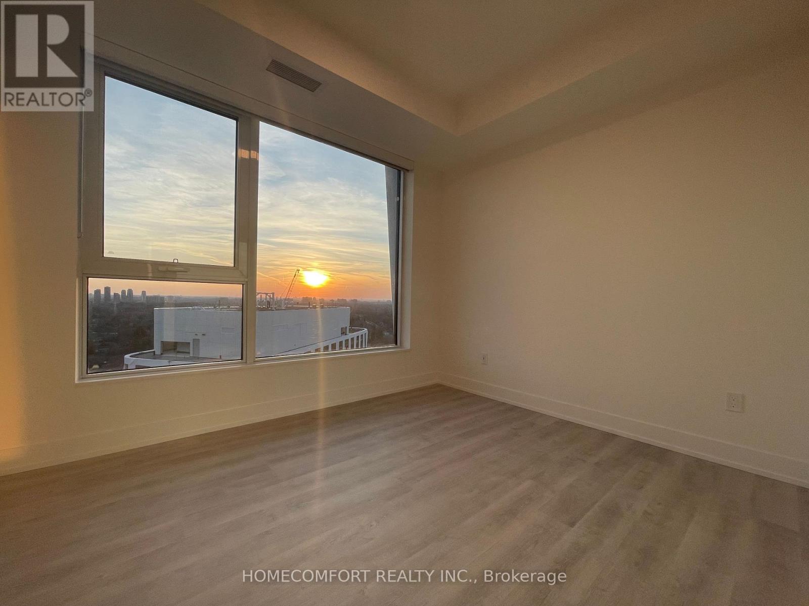 2512 - 60 Central Park Road Way, Toronto, Ontario  M9A 0E6 - Photo 27 - W12980770