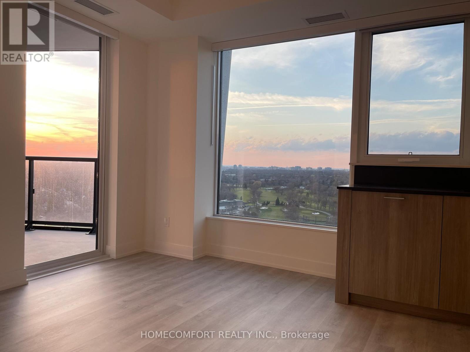 2512 - 60 Central Park Road Way, Toronto, Ontario  M9A 0E6 - Photo 40 - W12980770