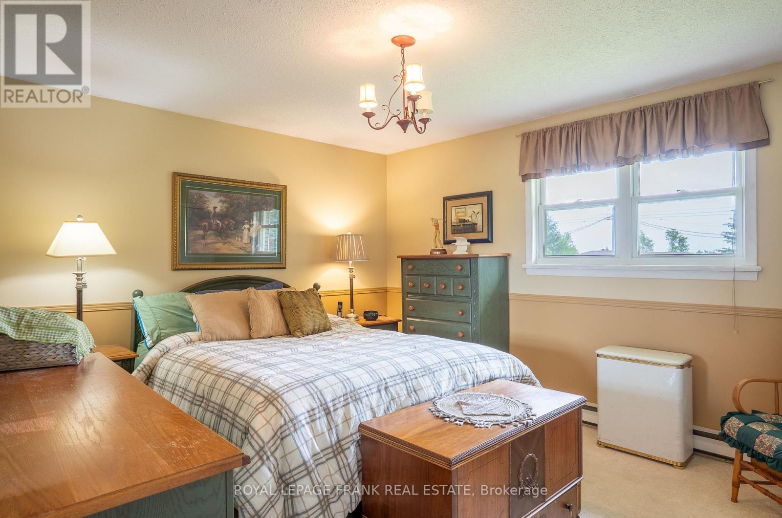 383 Old Surrey Lane, Kawartha Lakes, Ontario  K0M 1A0 - Photo 16 - X12594004