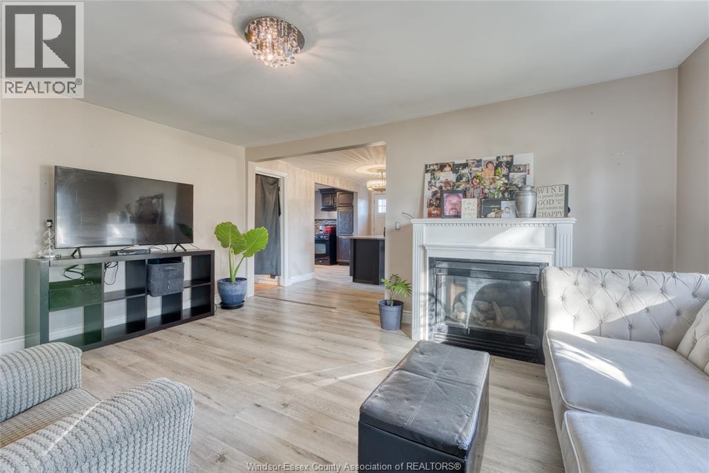 625 Sydenham Street, Colchester, Ontario  N0R 1G0 - Photo 5 - 26006050