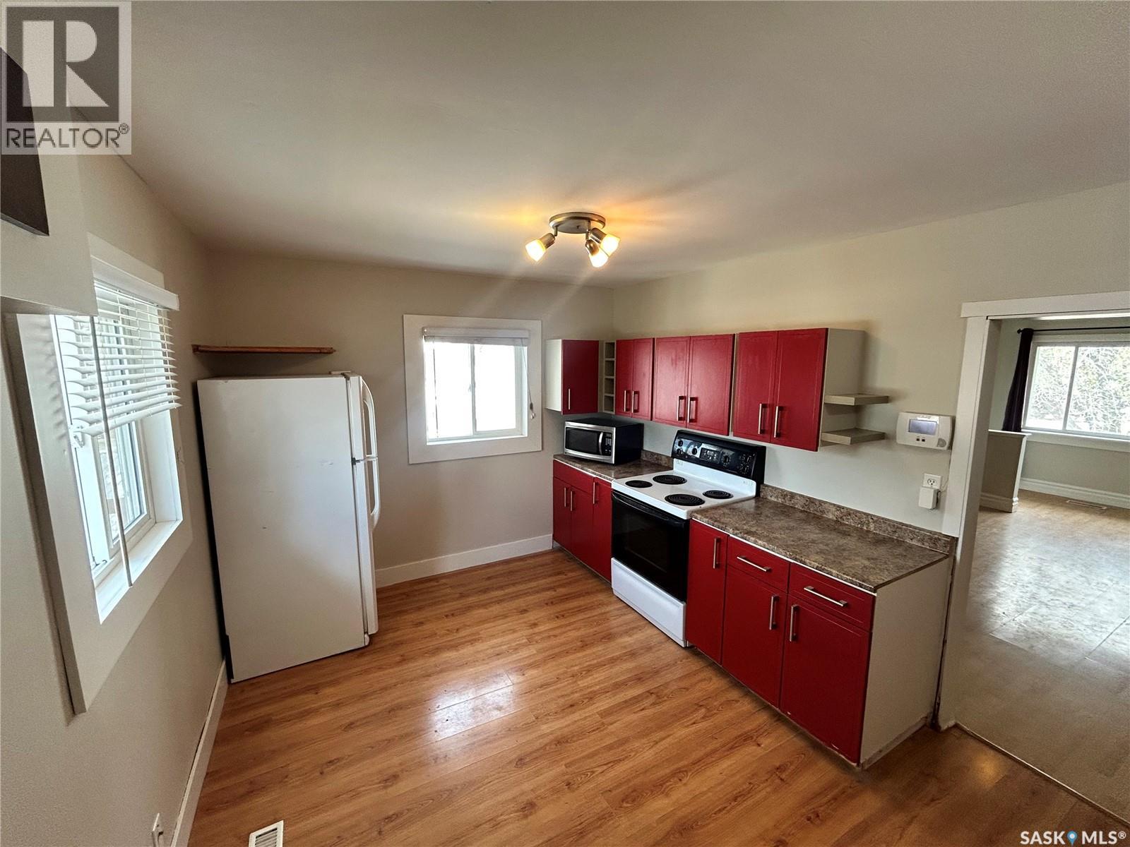 Street 1726 Forget Street, Regina, Saskatchewan  S4T 4Y5 - Photo 6 - SK032605