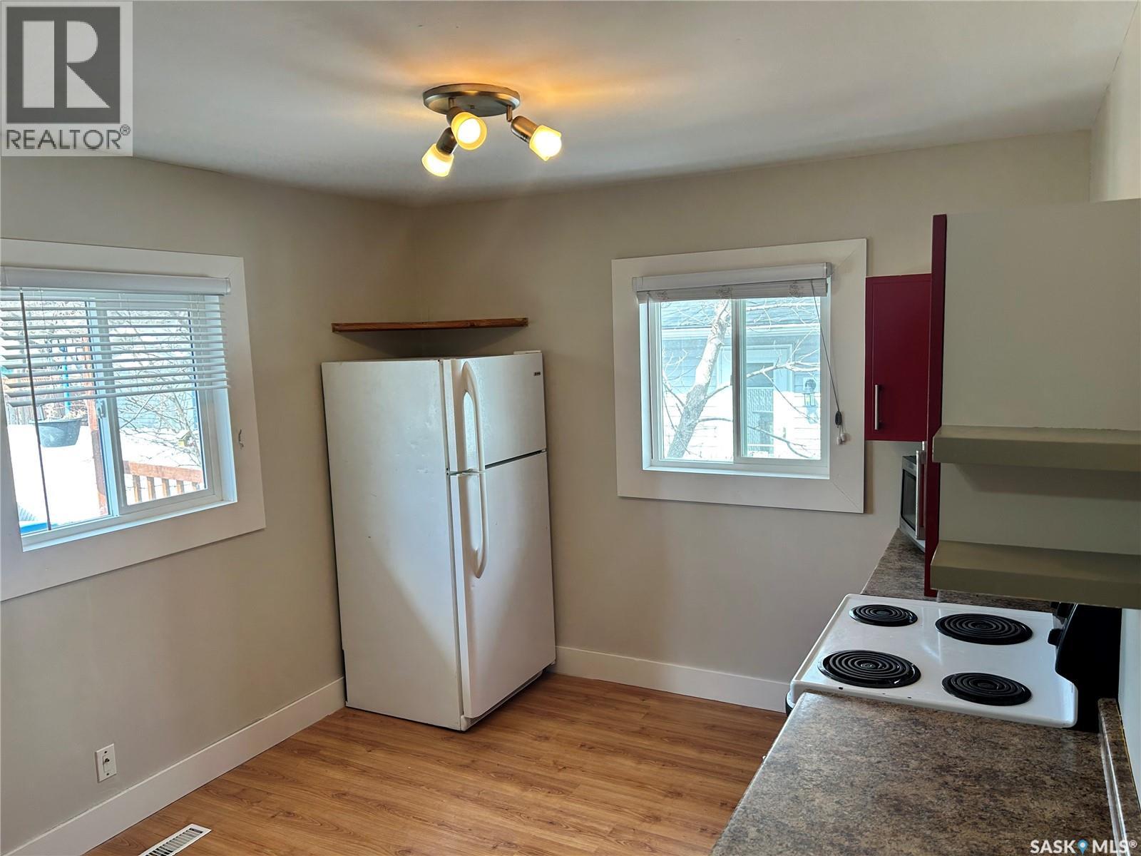 Street 1726 Forget Street, Regina, Saskatchewan  S4T 4Y5 - Photo 5 - SK032605