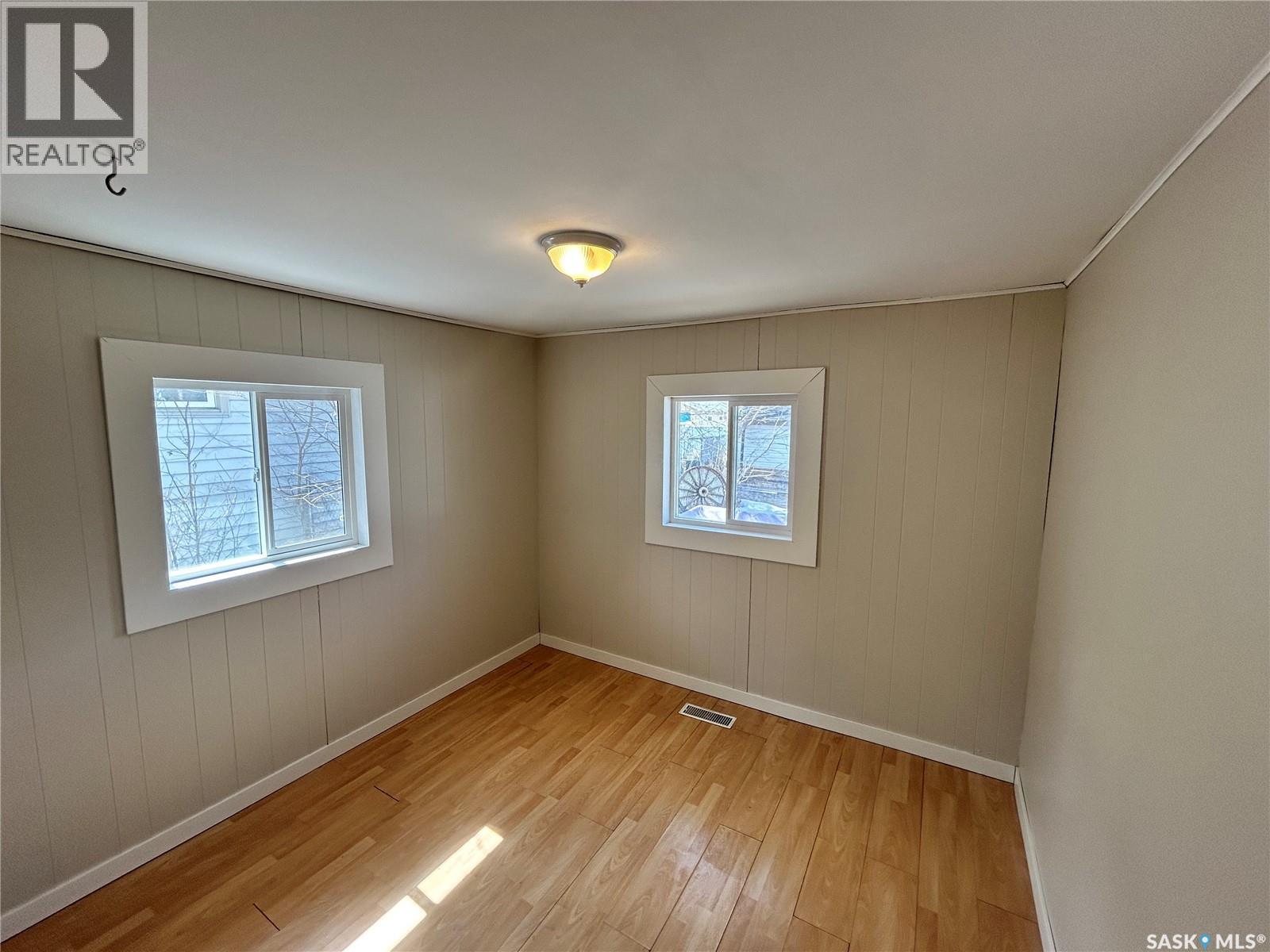 Street 1726 Forget Street, Regina, Saskatchewan  S4T 4Y5 - Photo 12 - SK032605