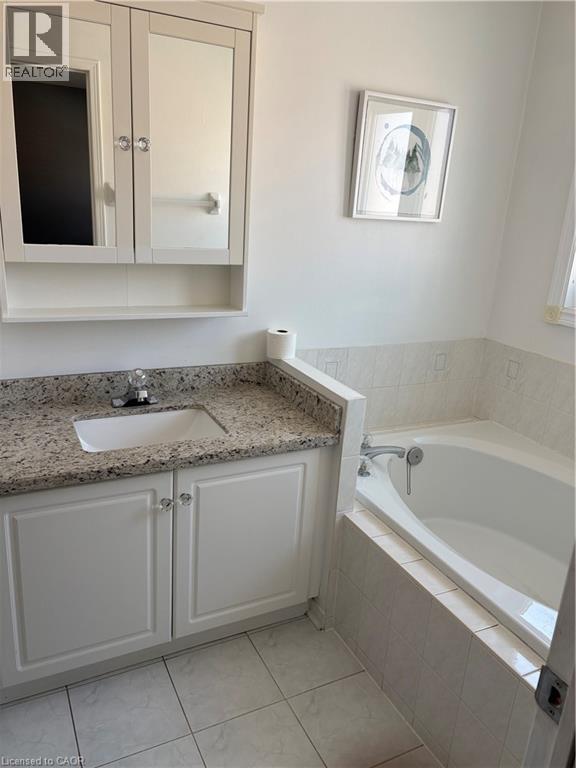 3971 Zenith Court, Mississauga, Ontario  L5N 7H7 - Photo 17 - 40806892