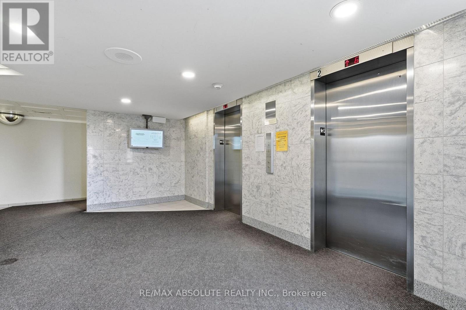 1010 - 915 Elmsmere Road, Ottawa, Ontario  K1J 8H8 - Photo 4 - X12986190