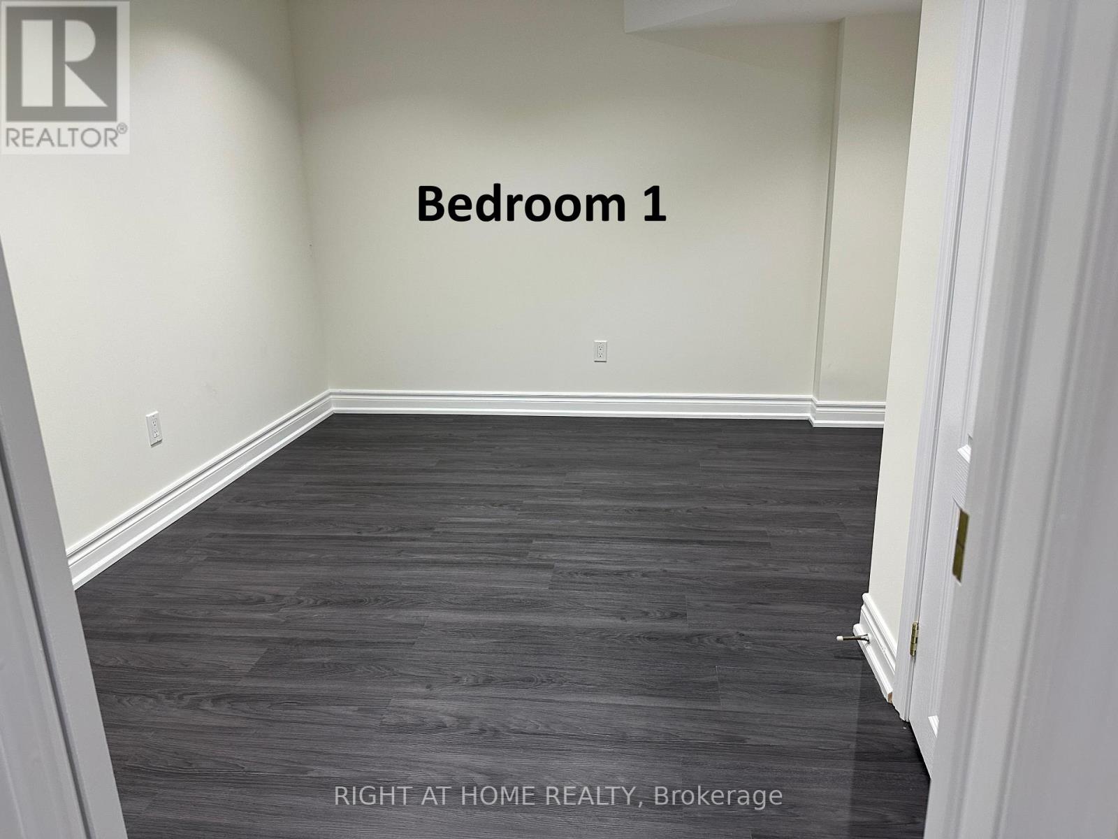 5 Dent Street, Ajax, Ontario  L1T 4E8 - Photo 4 - E12852748