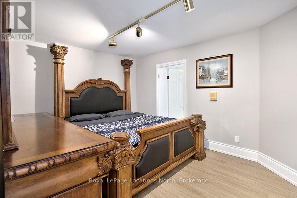 252 Swiss Meadows Boulevard, Blue Mountains, Ontario  N0H 2E0 - Photo 19 - X12986202