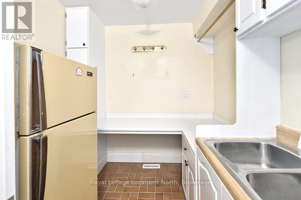 252 Swiss Meadows Boulevard, Blue Mountains, Ontario  N0H 2E0 - Photo 31 - X12986202