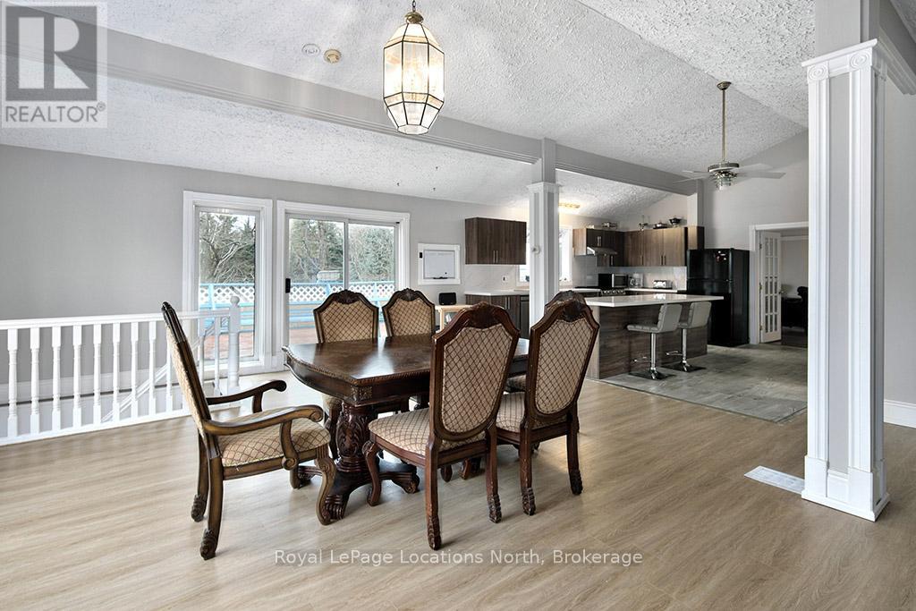 252 Swiss Meadows Boulevard, Blue Mountains, Ontario  N0H 2E0 - Photo 6 - X12986202