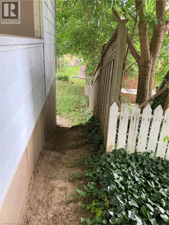 173 Washington Avenue, Waterloo, Ontario  N2J 2N6 - Photo 26 - 40819832