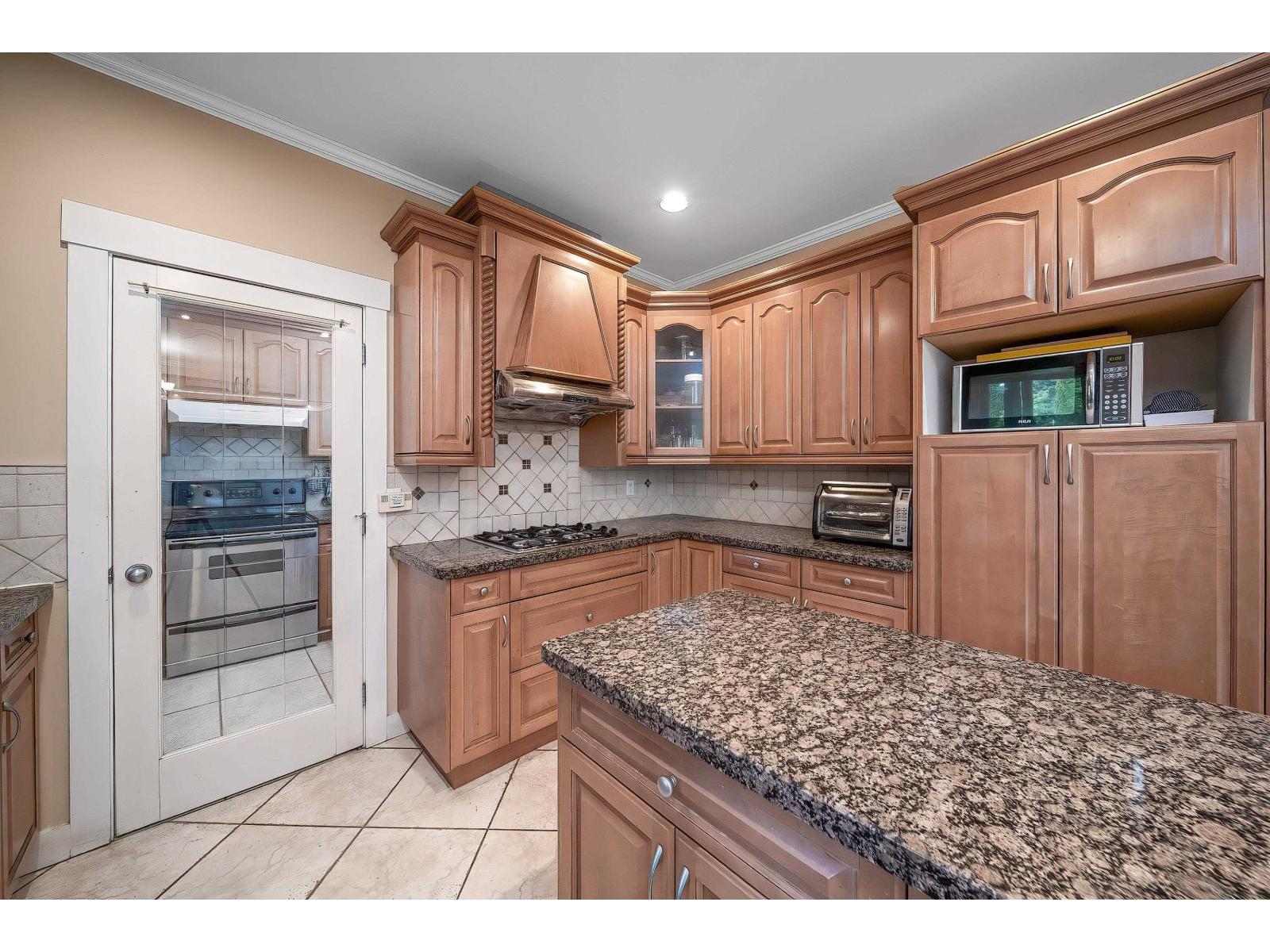 15959 110a Avenue, Surrey, British Columbia  V4N 4Y2 - Photo 19 - R3108105