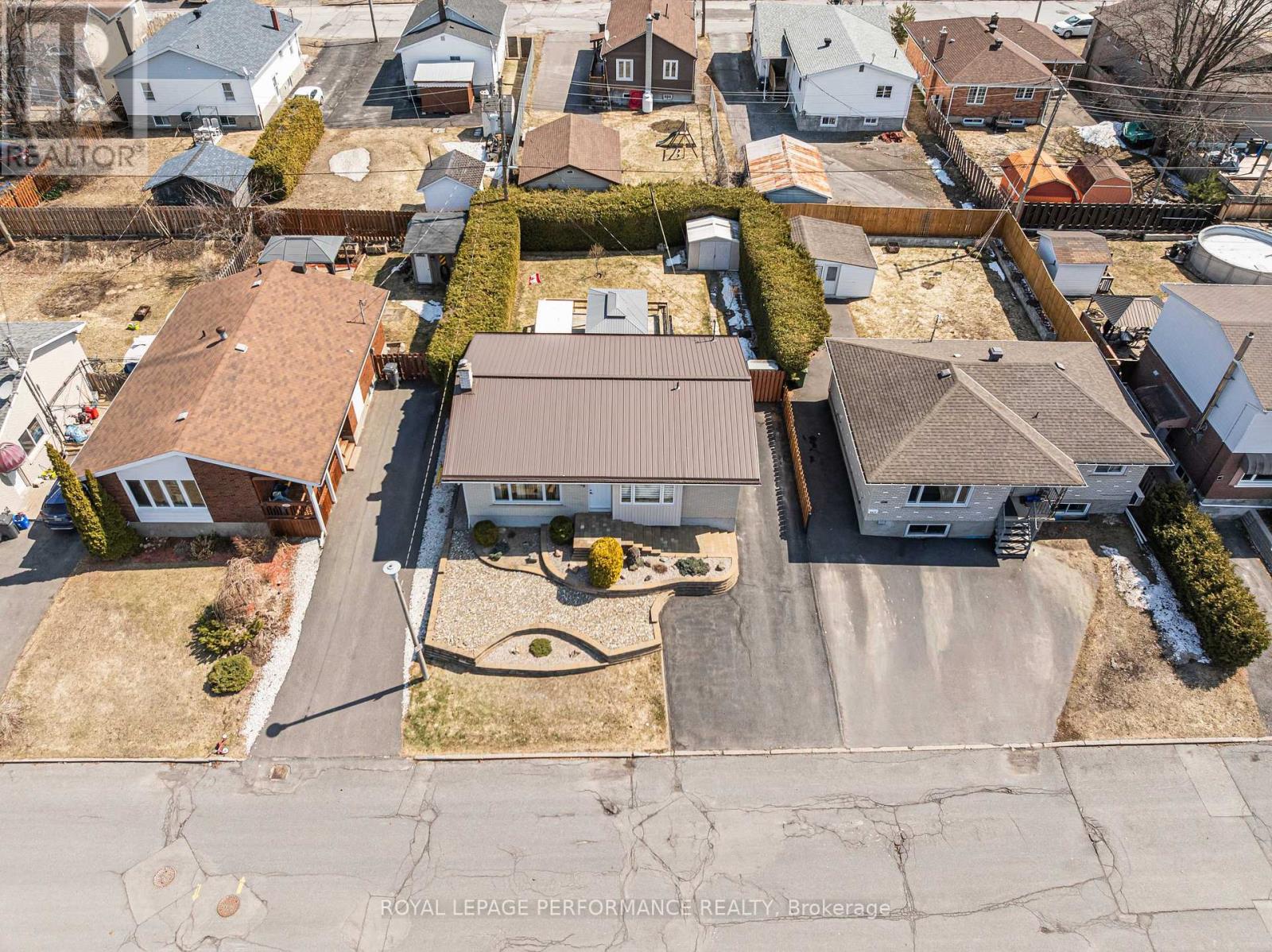 459 Theriault Street, Hawkesbury, Ontario  K6A 1Z4 - Photo 32 - X12986176