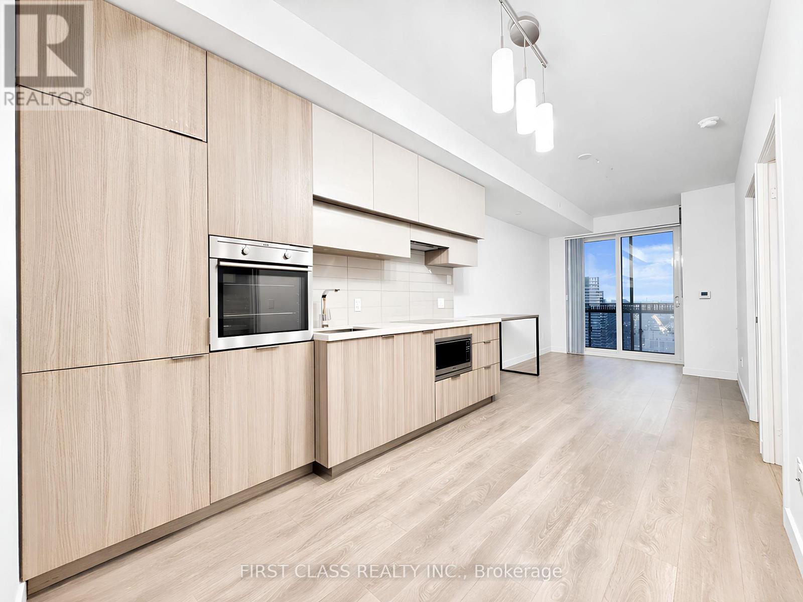 3210 - 8 Eglinton Avenue E, Toronto, Ontario  M4P 1A6 - Photo 2 - C12986208