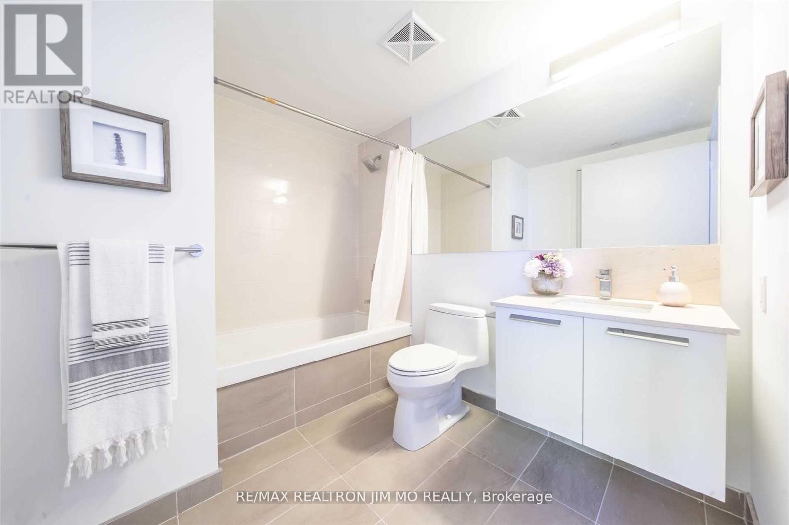 706 - 28 Wellesley Street E, Toronto, Ontario M4Y 0C4 - Photo 19 - C12986222