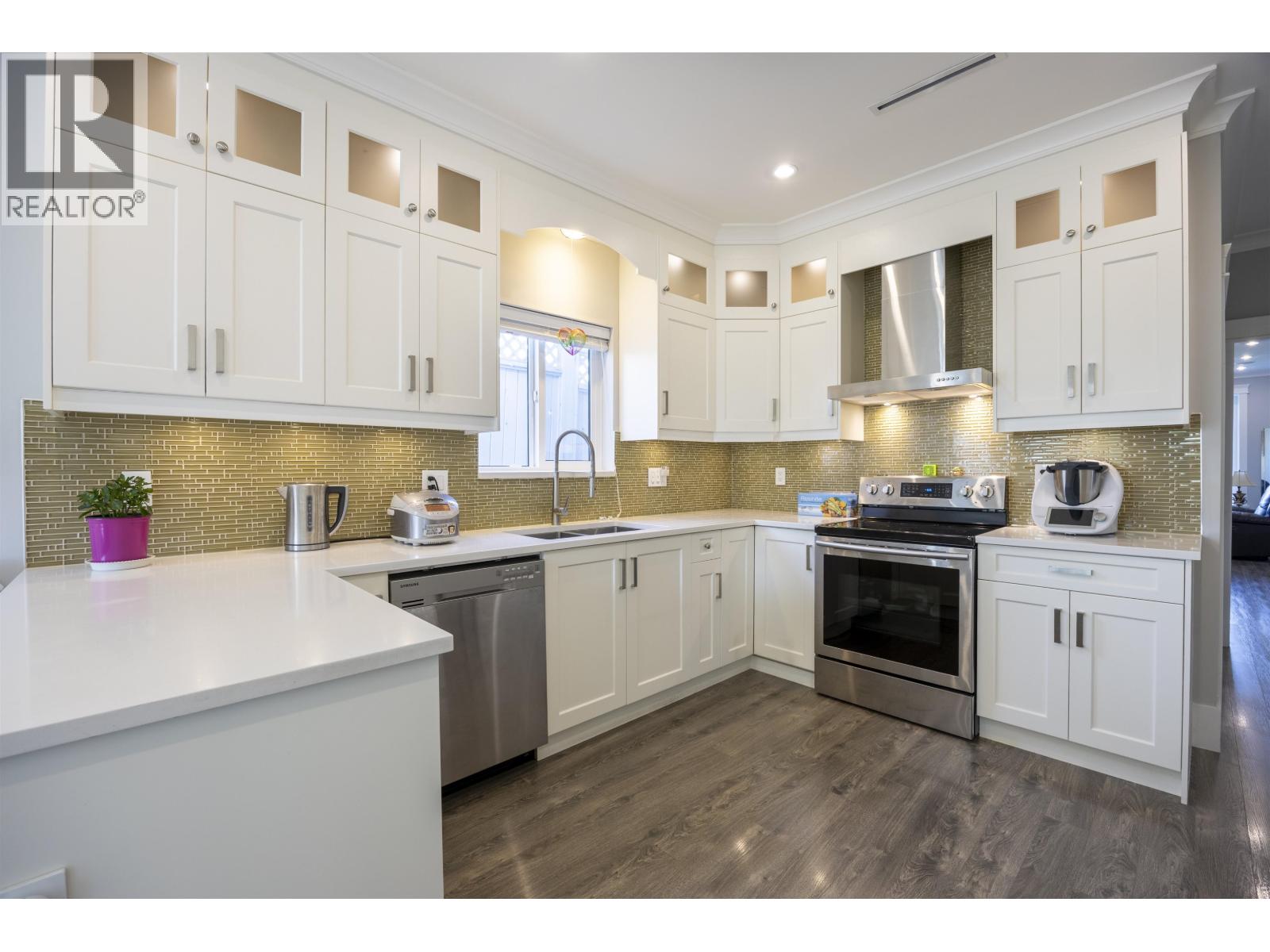 4036 Moscrop Street, Burnaby, British Columbia  V5G 2E3 - Photo 12 - R3107121