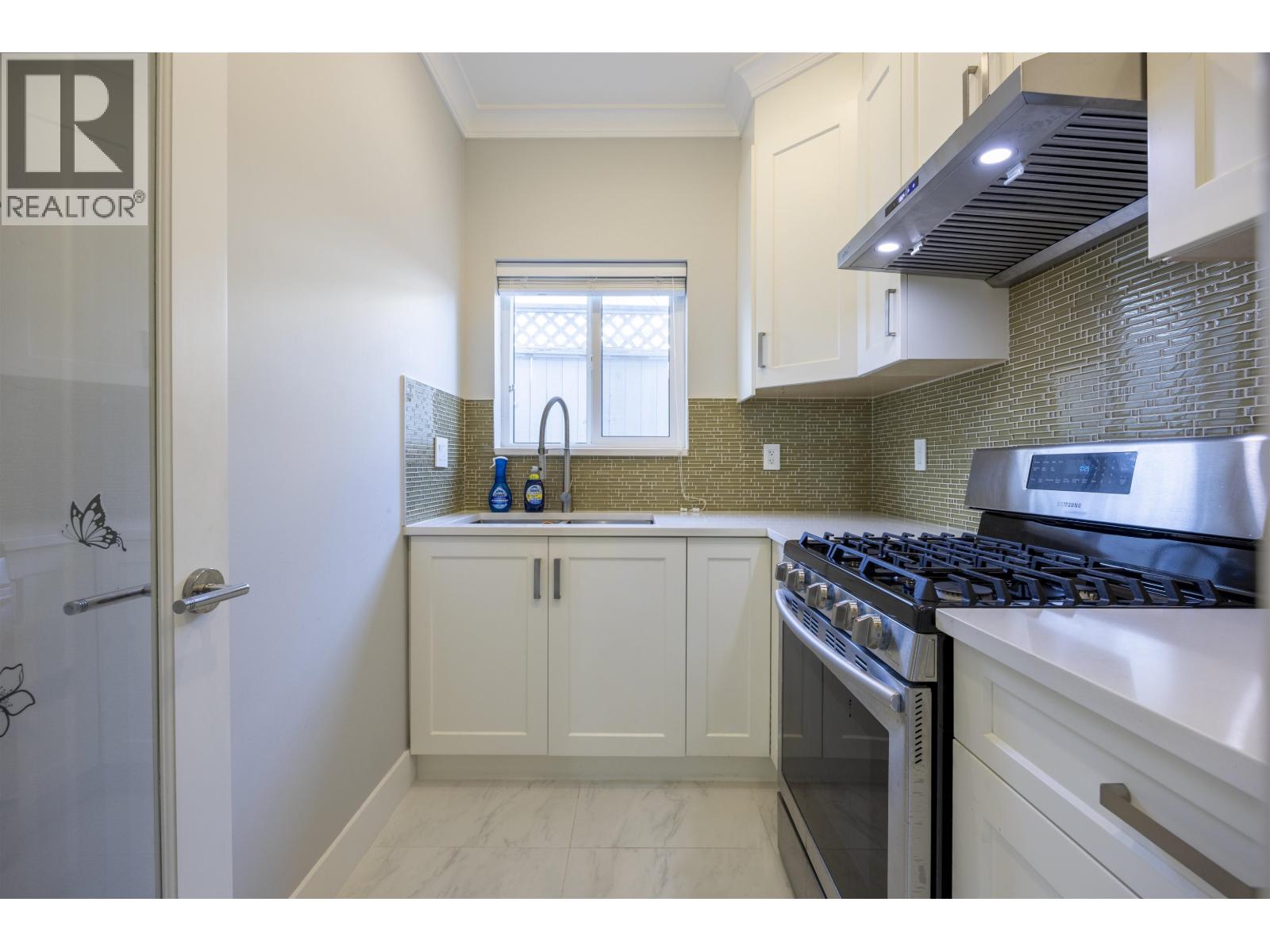 4036 Moscrop Street, Burnaby, British Columbia  V5G 2E3 - Photo 15 - R3107121