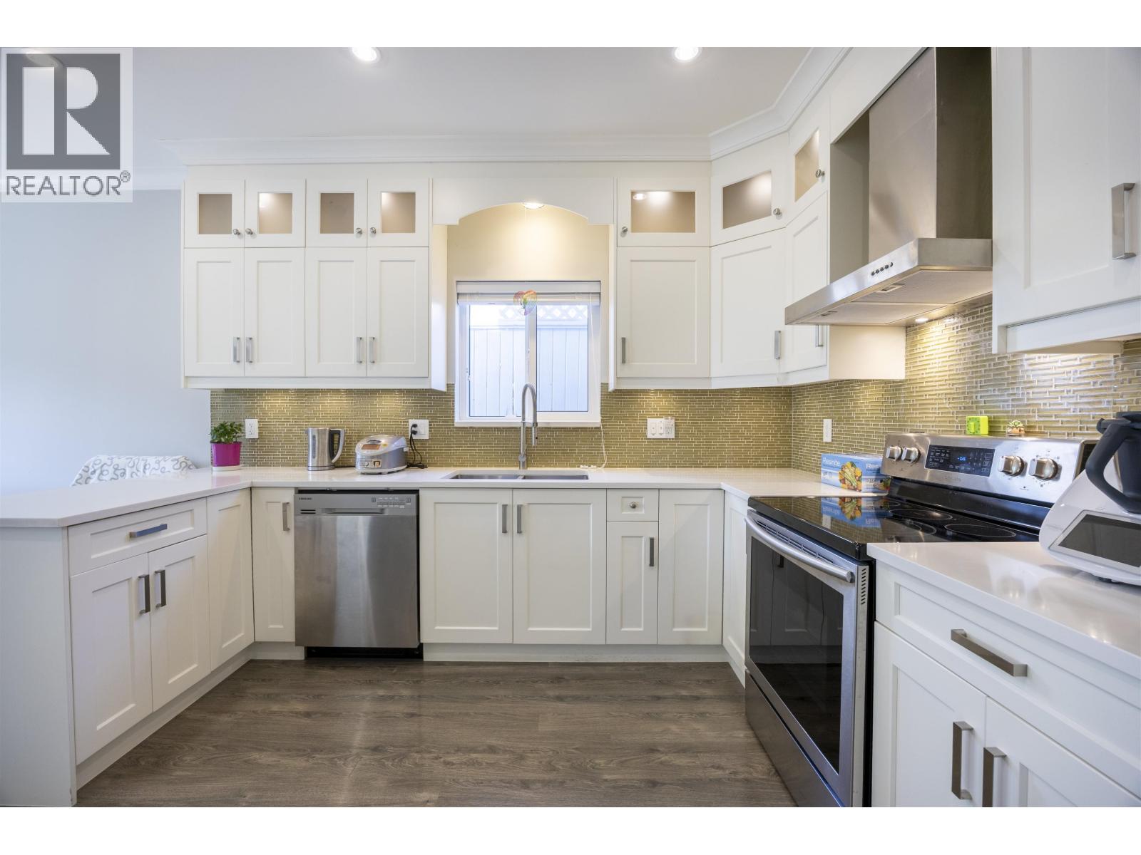 4036 Moscrop Street, Burnaby, British Columbia  V5G 2E3 - Photo 11 - R3107121