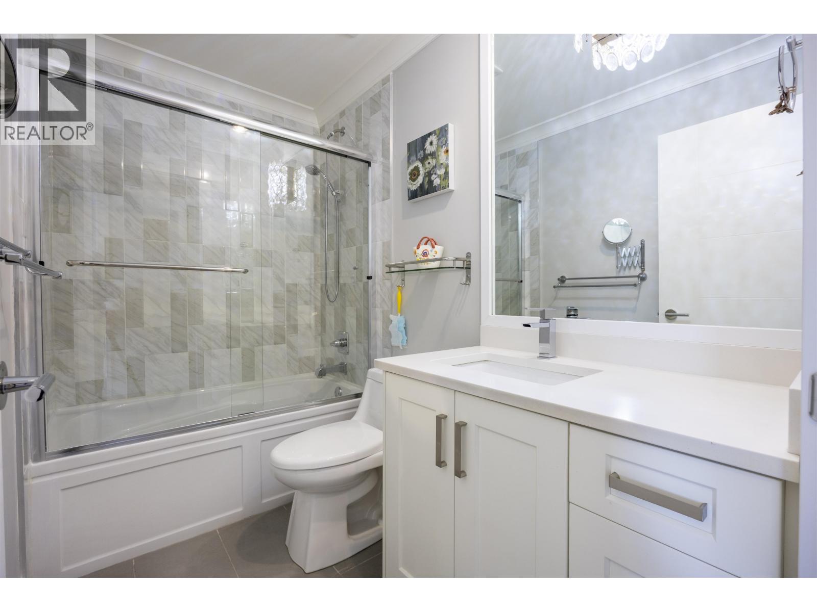 4036 Moscrop Street, Burnaby, British Columbia  V5G 2E3 - Photo 30 - R3107121