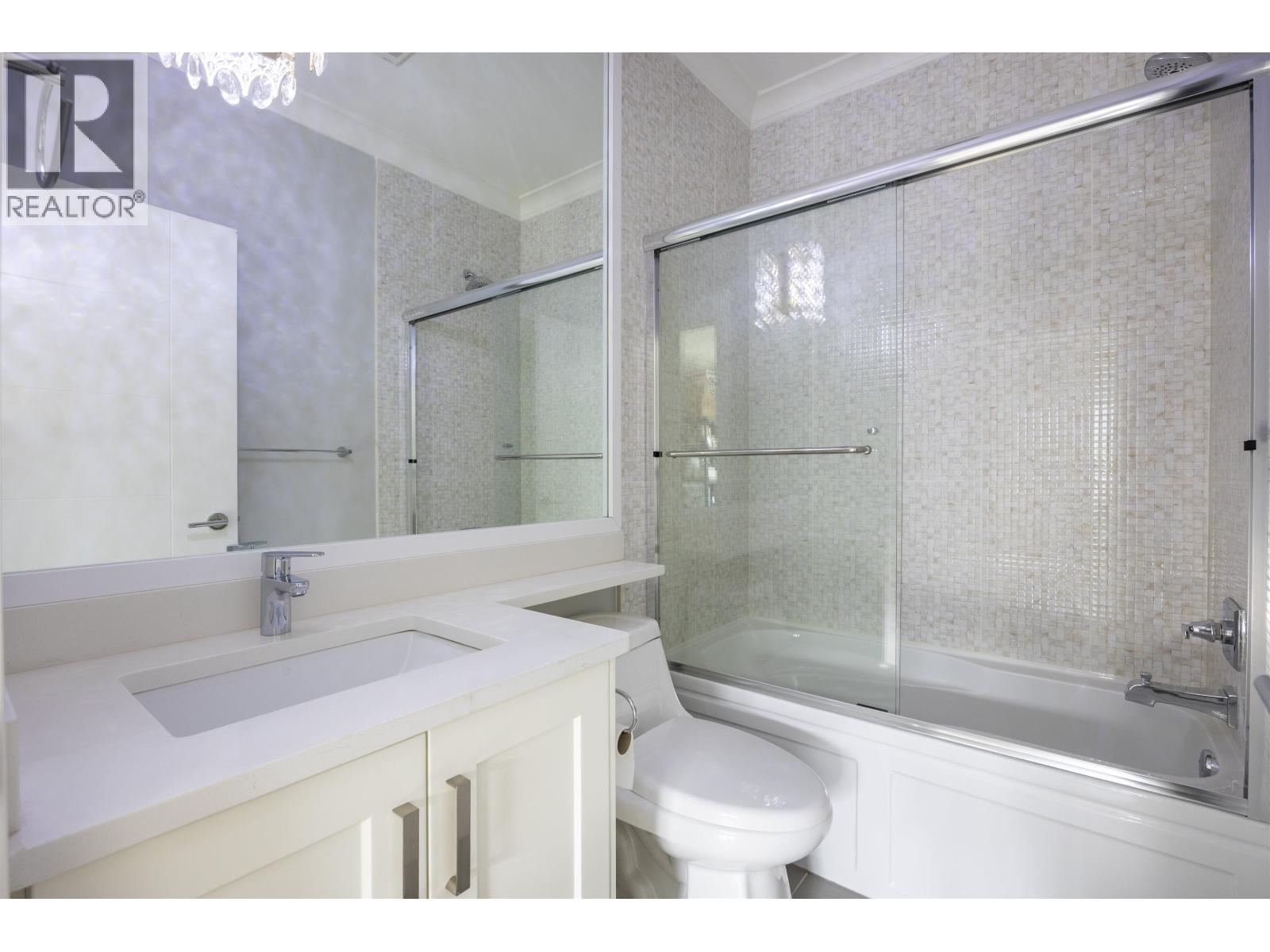 4036 Moscrop Street, Burnaby, British Columbia  V5G 2E3 - Photo 23 - R3107121