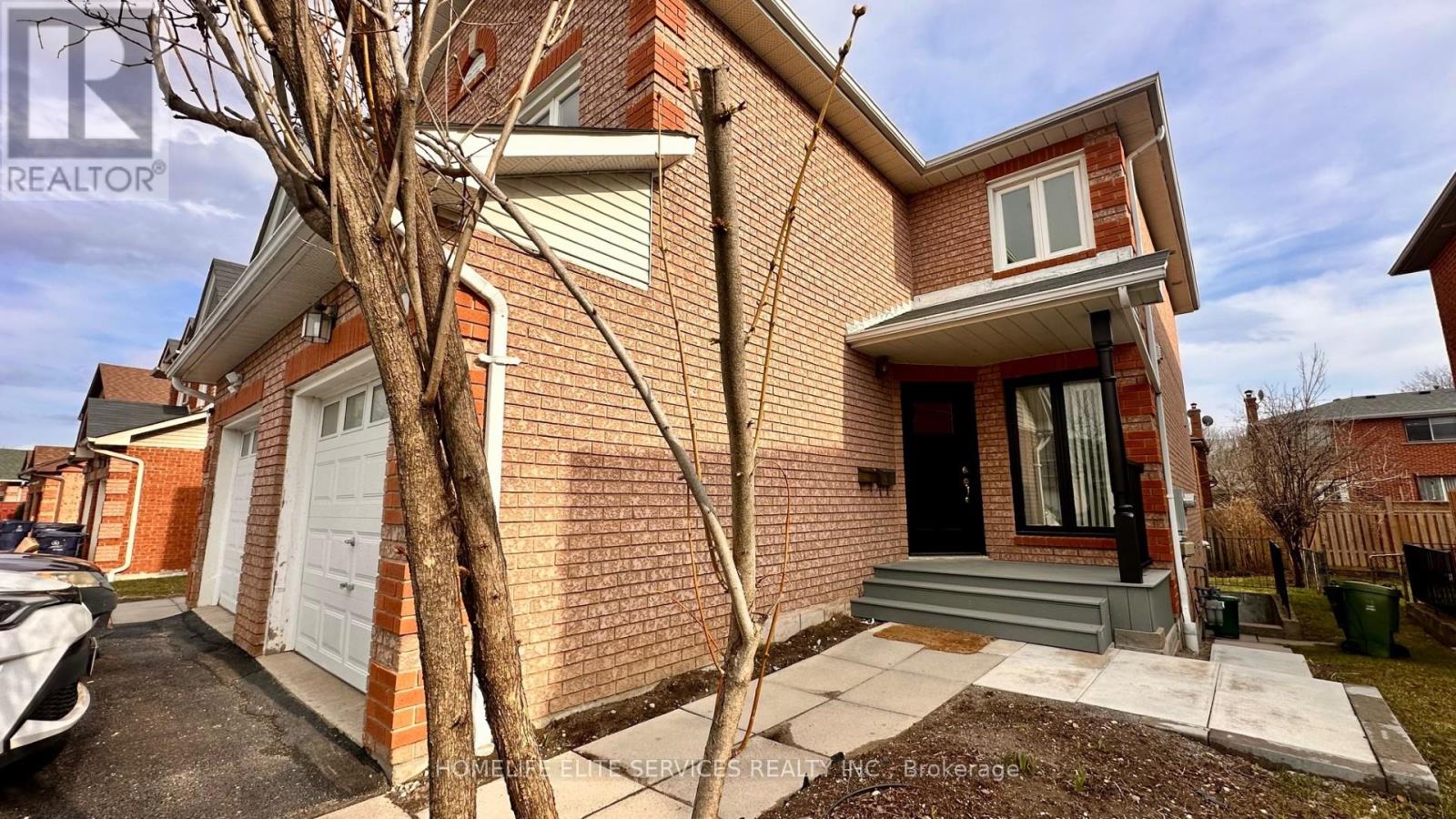 7 LENTHALL AVENUE, Toronto, Ontario