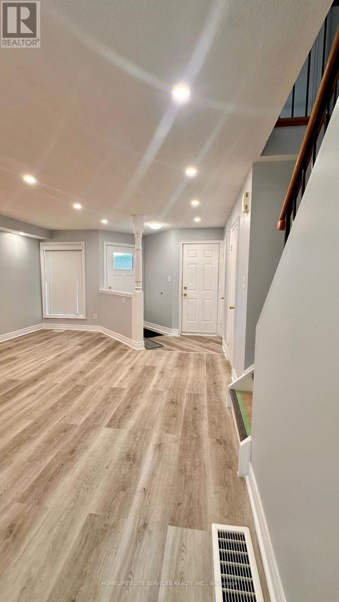 7 Lenthall Avenue, Toronto, Ontario  M1B 2C7 - Photo 10 - E12986238