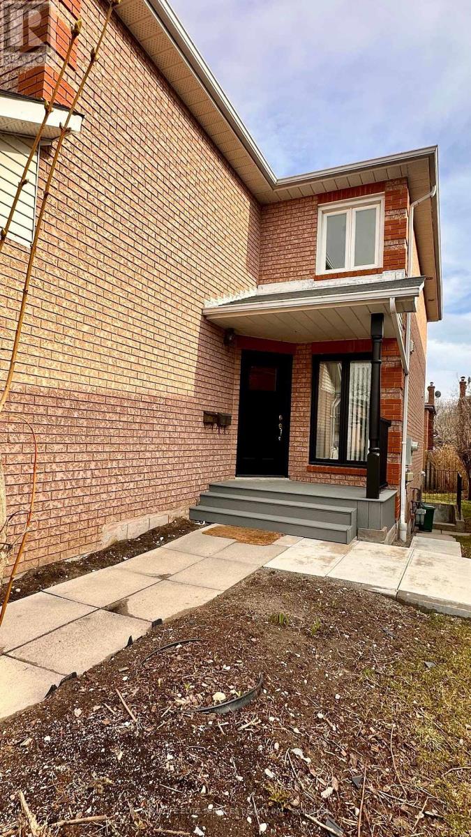 7 Lenthall Avenue, Toronto, Ontario  M1B 2C7 - Photo 2 - E12986238